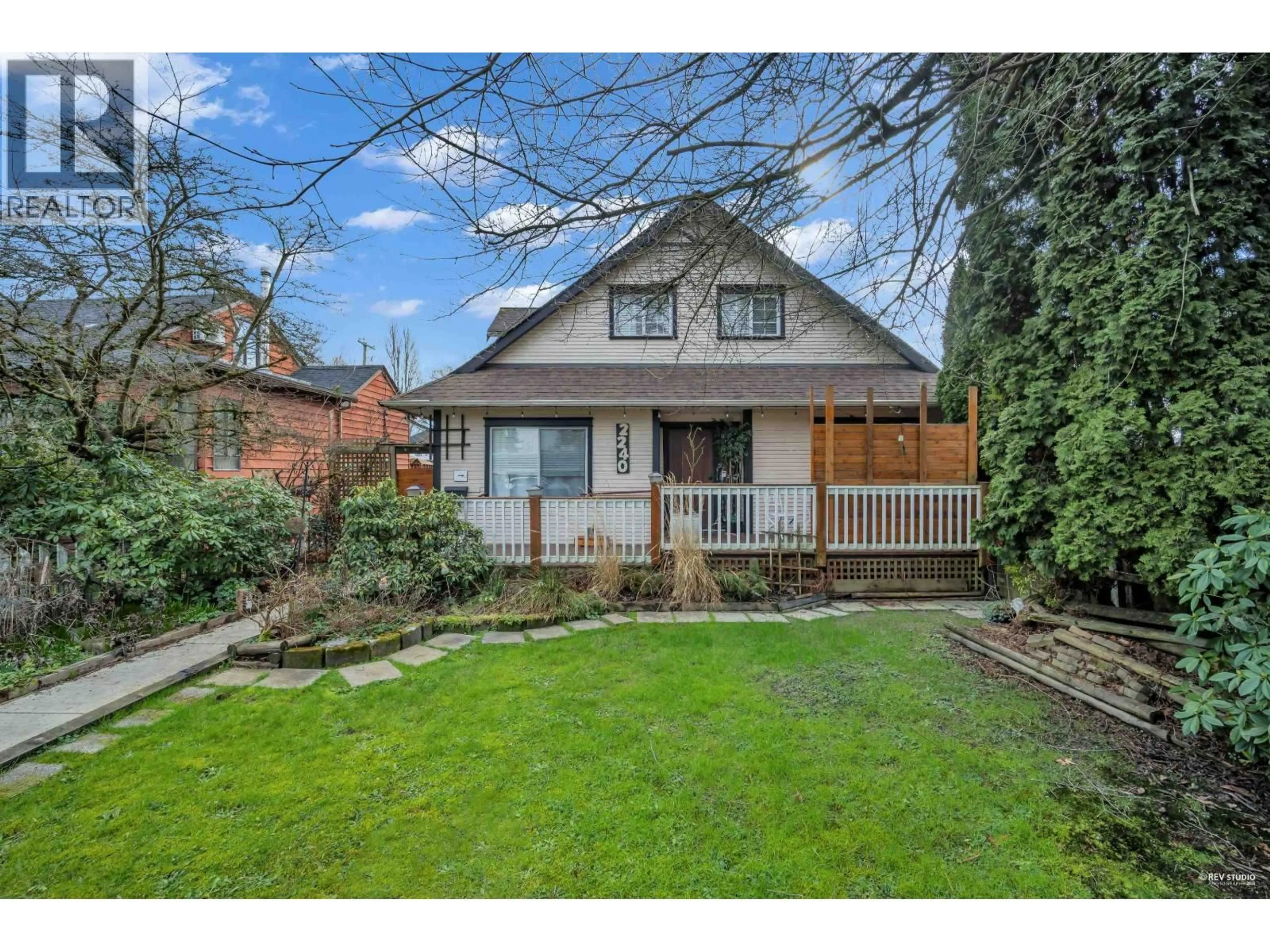 A pic from outside/outdoor area/front of a property/back of a property/a pic from drone, street for 2240 DOUGLAS CRESCENT, Richmond British Columbia V7B1E9