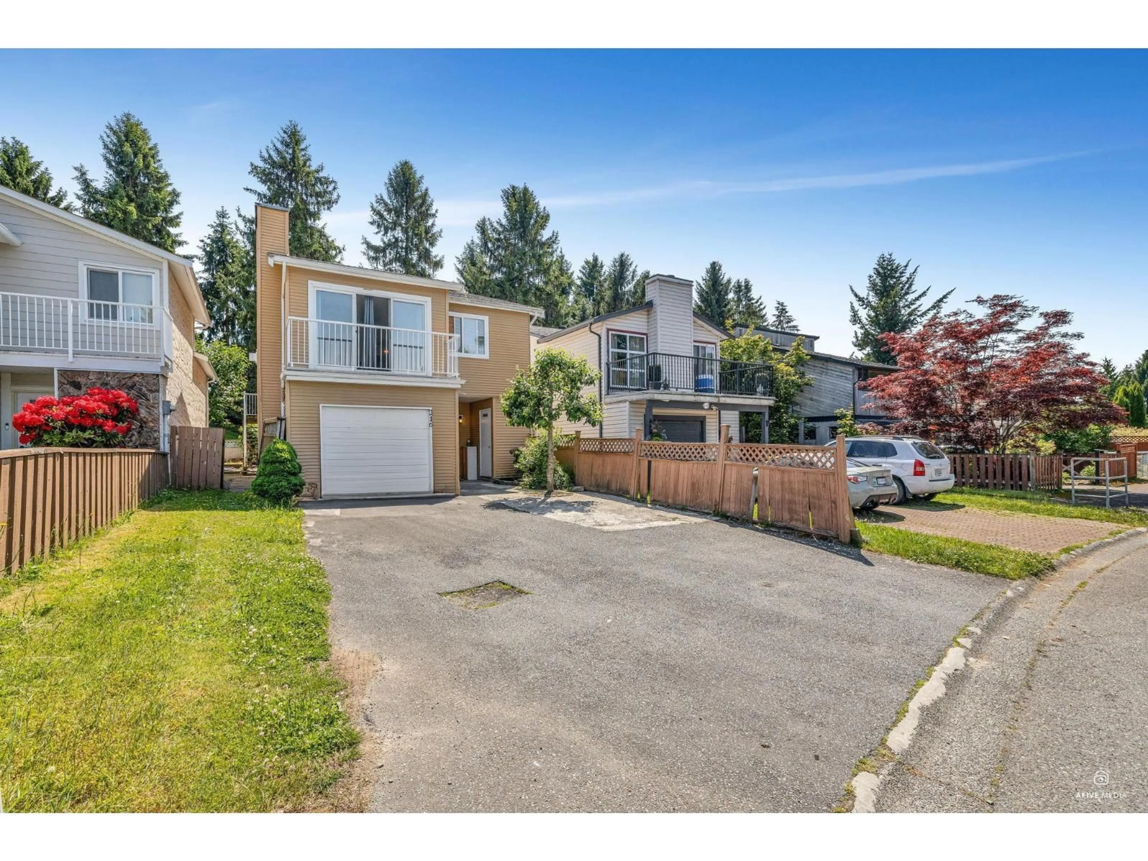 Unknown for 216 DAVIS CRESCENT, Langley British Columbia V4W3K7