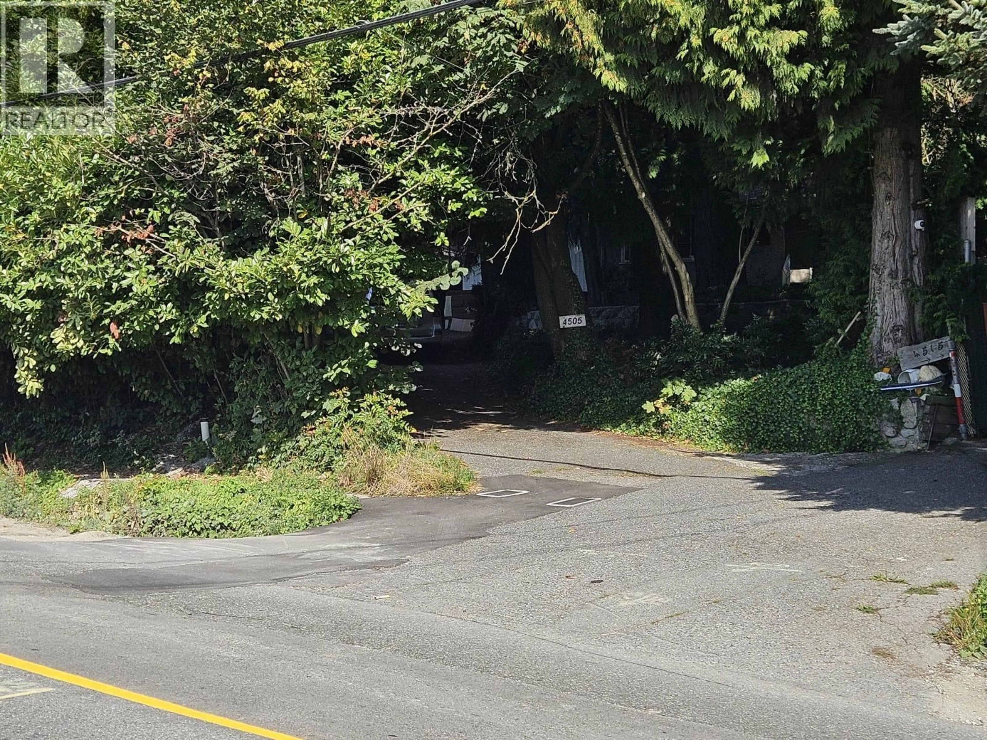 Unknown for 4505 MARINE DRIVE, Burnaby British Columbia V5J3G1