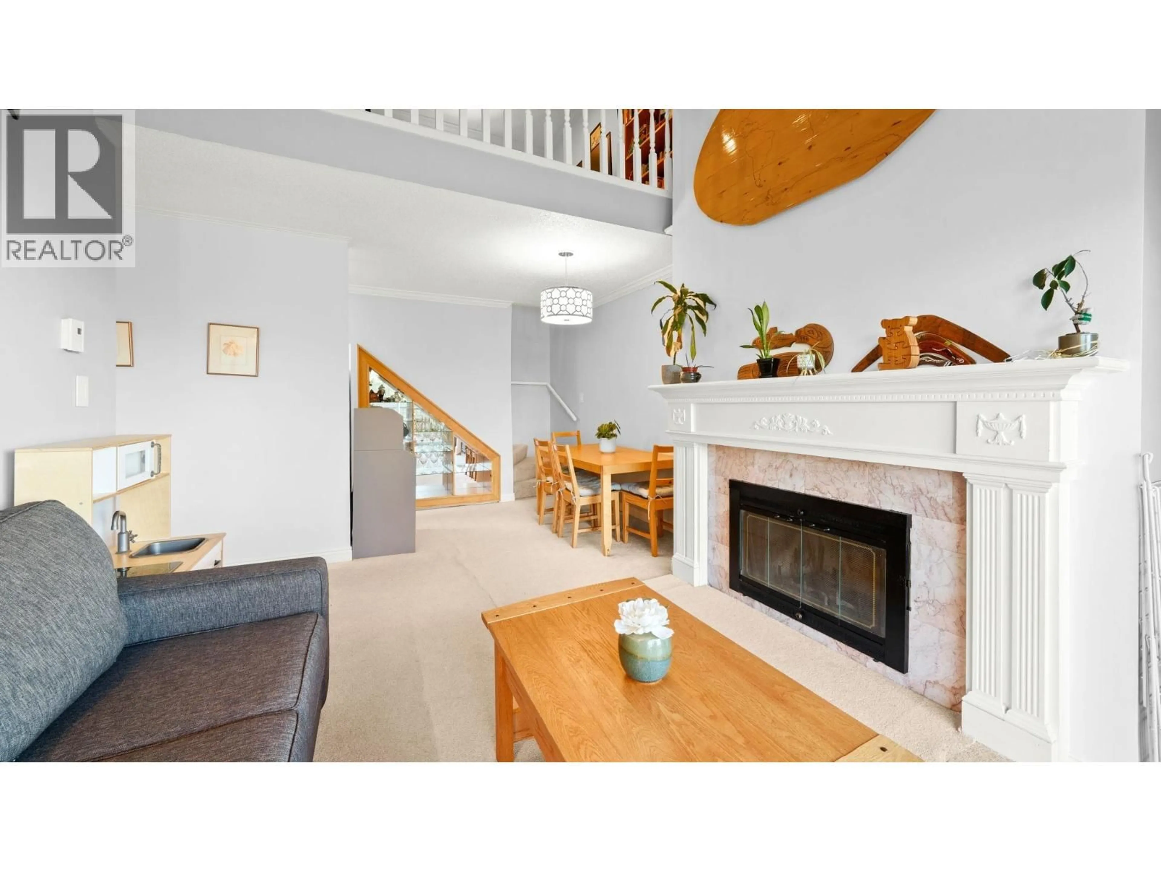 Living room with furniture, unknown for 302 - 620 BLACKFORD STREET, New Westminster British Columbia V3M1R6