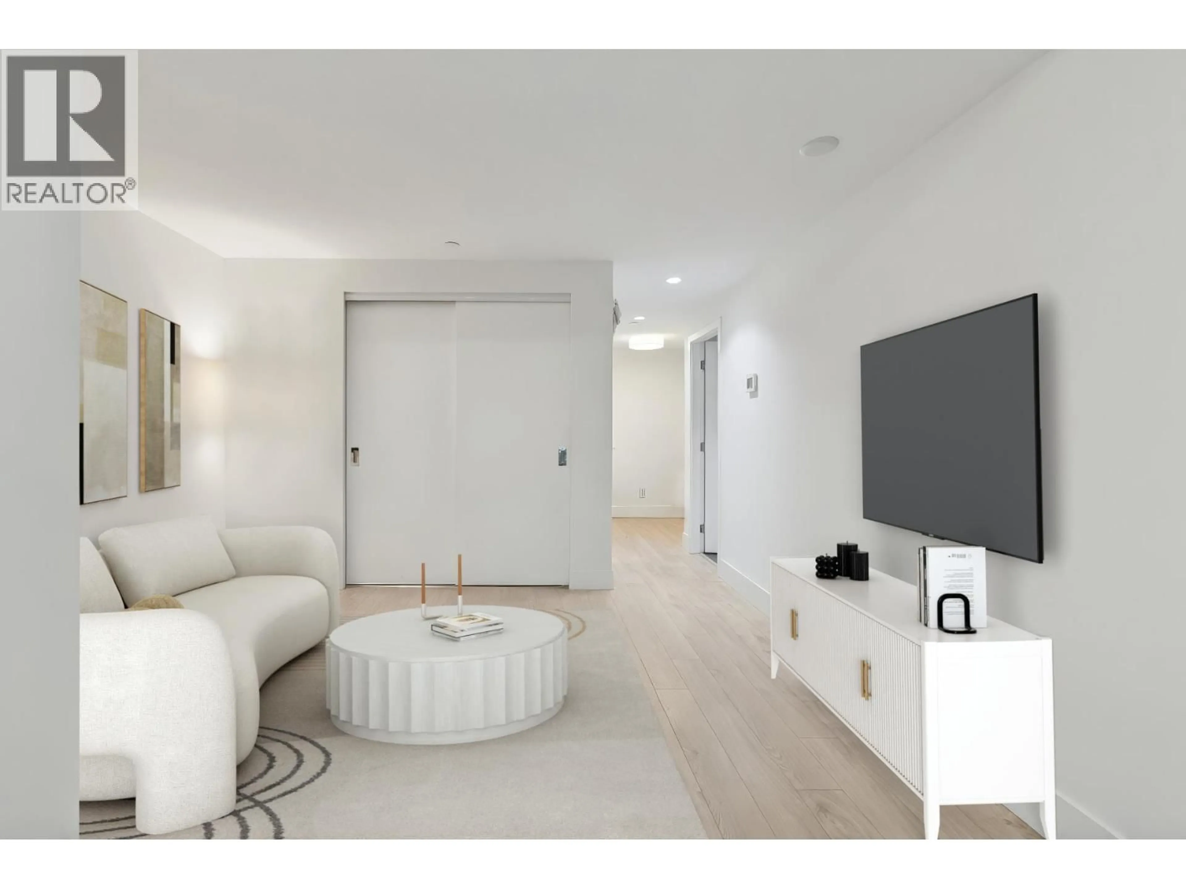 Unknown for 707 - 680 SEYLYNN CRESCENT, North Vancouver British Columbia V7J0B5