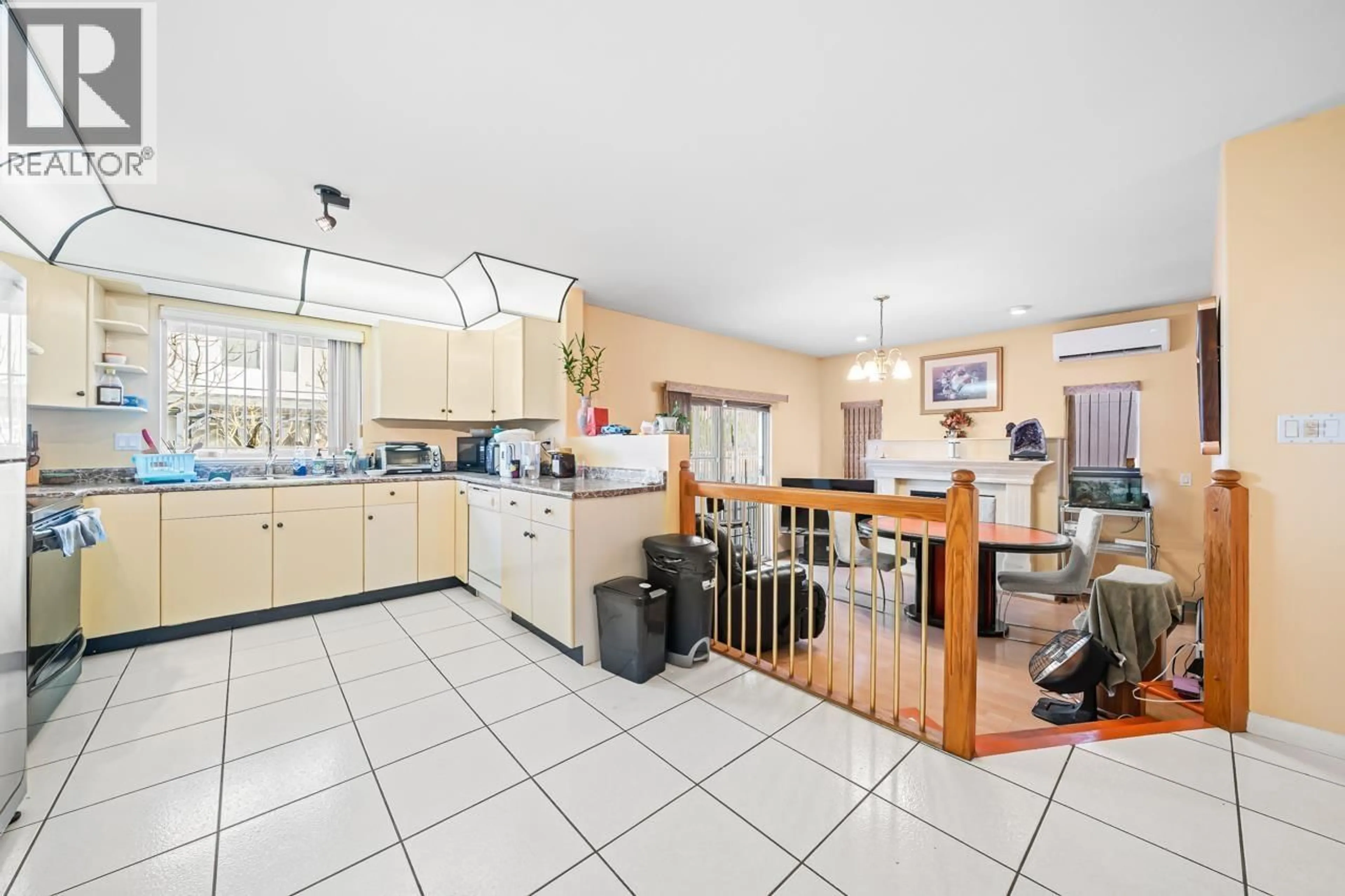 Standard kitchen, unknown for 22471 MCLEAN AVENUE, Richmond British Columbia V6V2P3