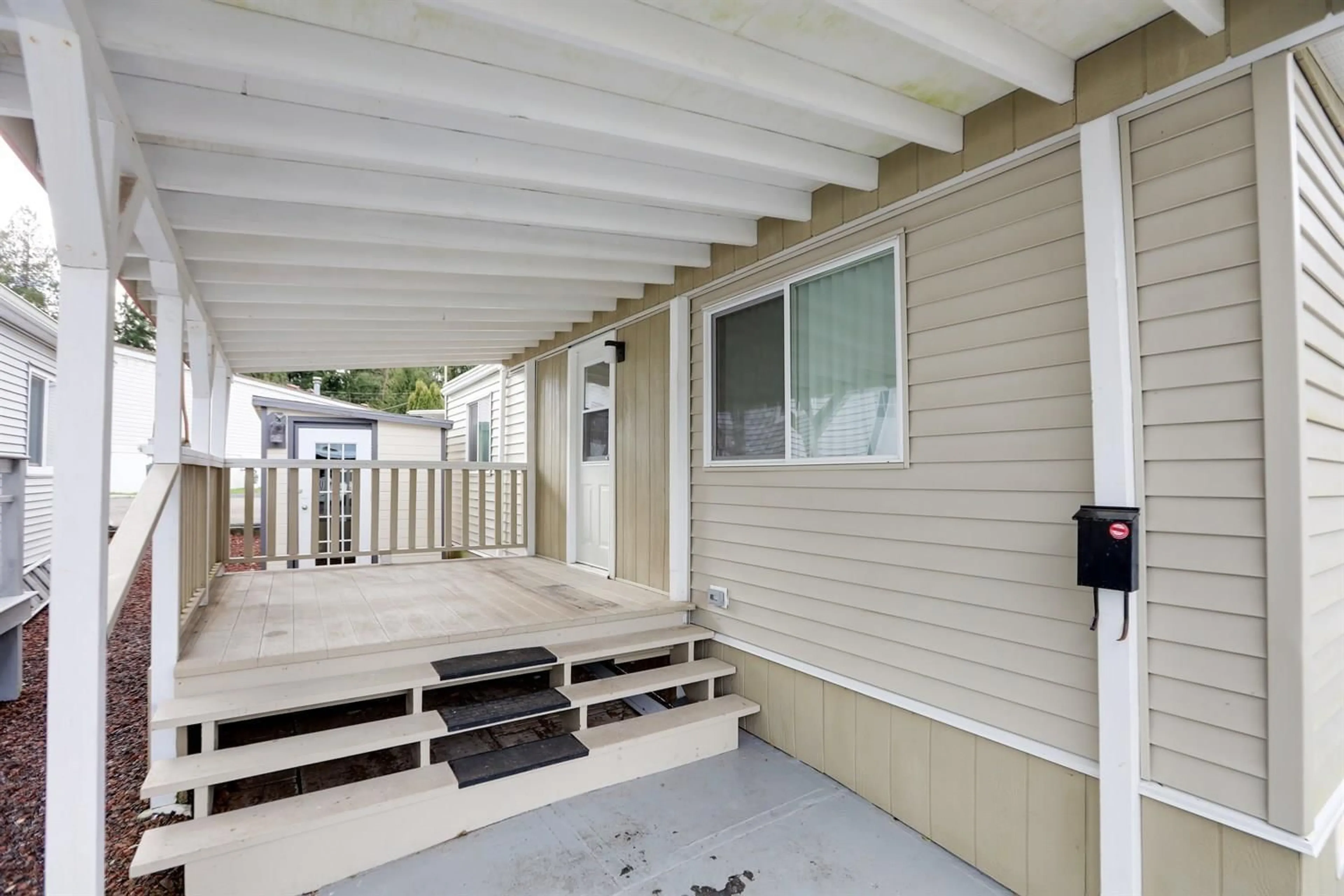 Patio, street for 45 - 3931 198 STREET, Langley British Columbia V3A1C9