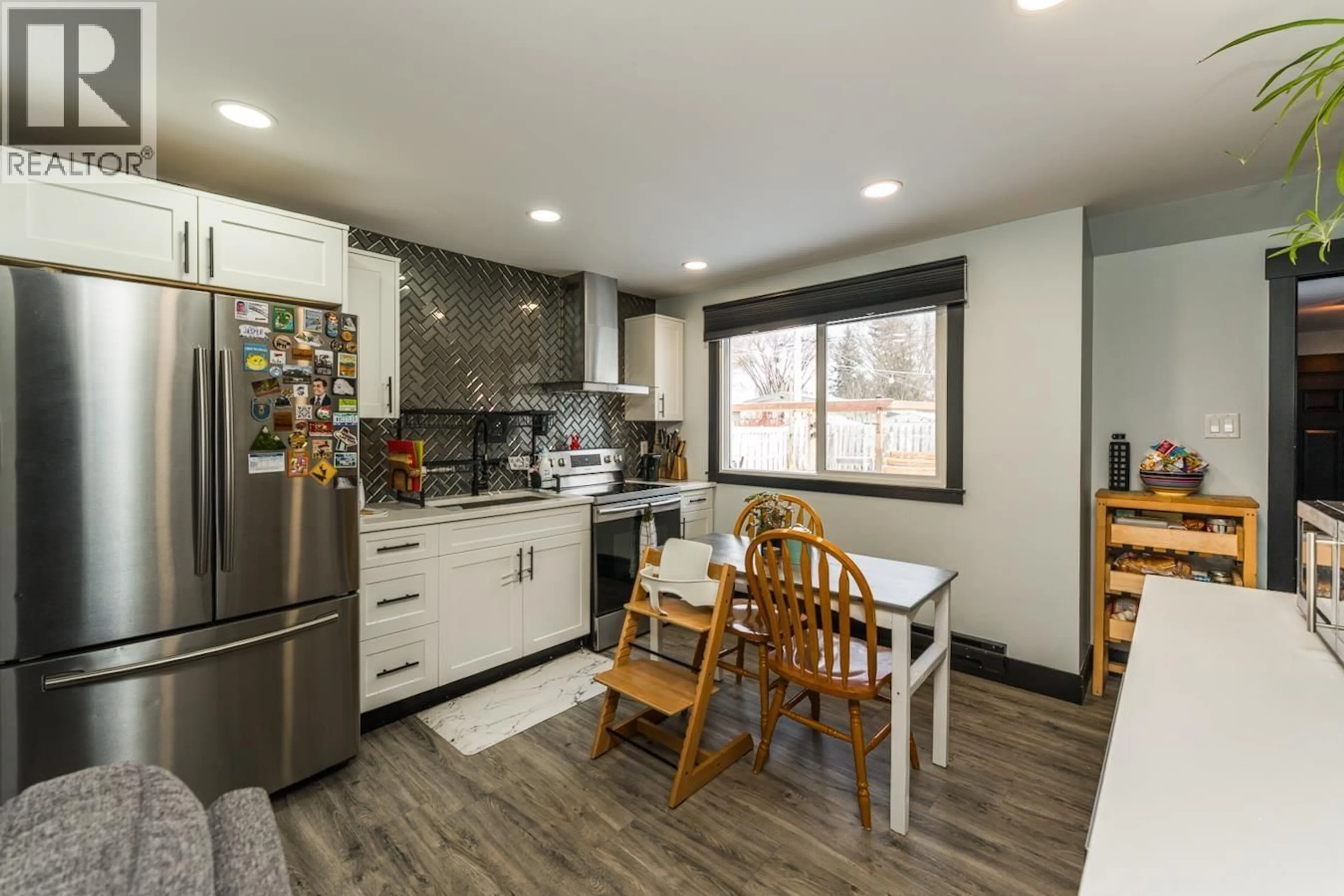 Open concept kitchen, unknown for 1610 ELM STREET, Prince George British Columbia V2L1C8