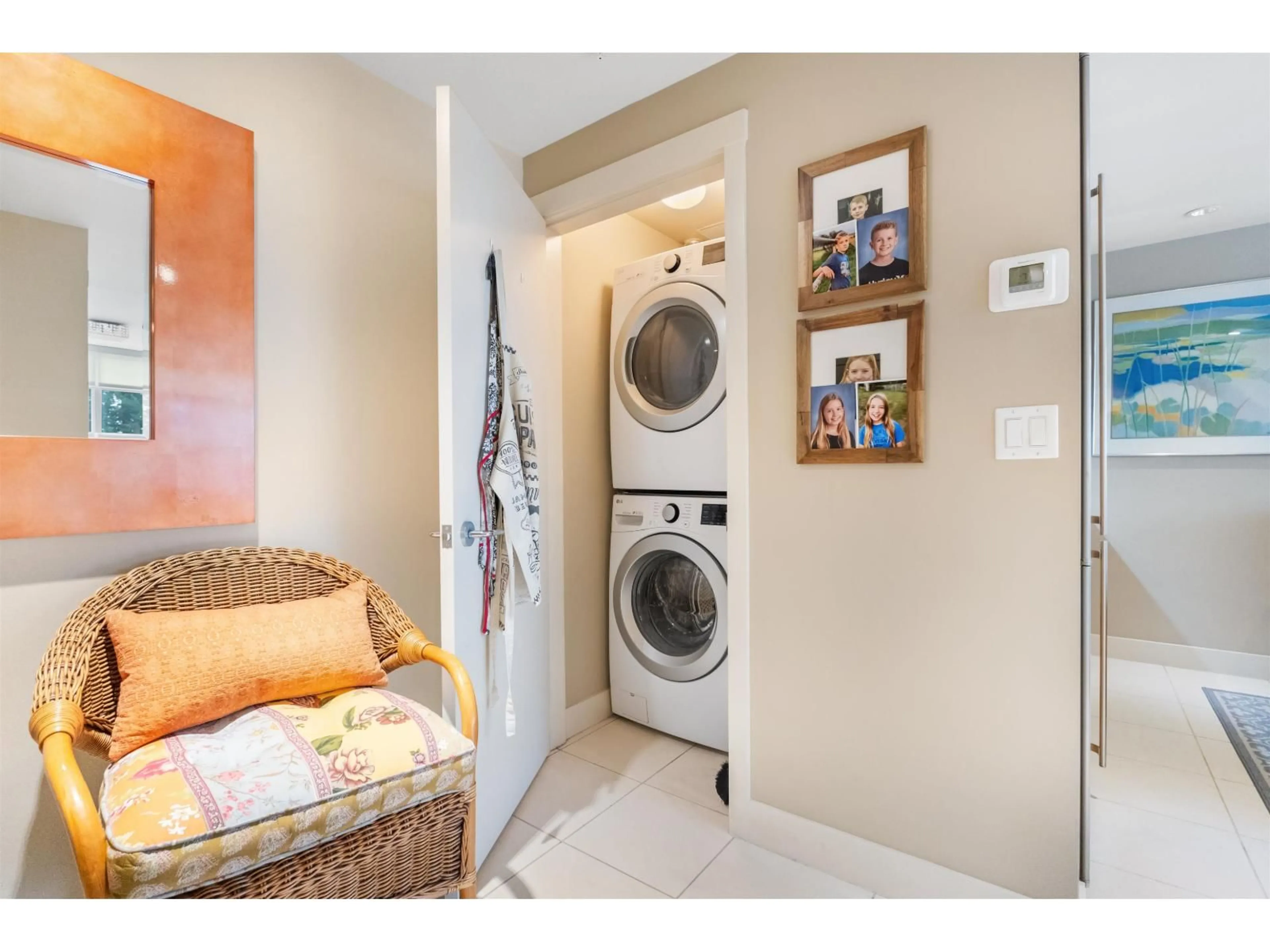 Laundry room for 303 - 1473 JOHNSTON ROAD, White Rock British Columbia V4B0A2