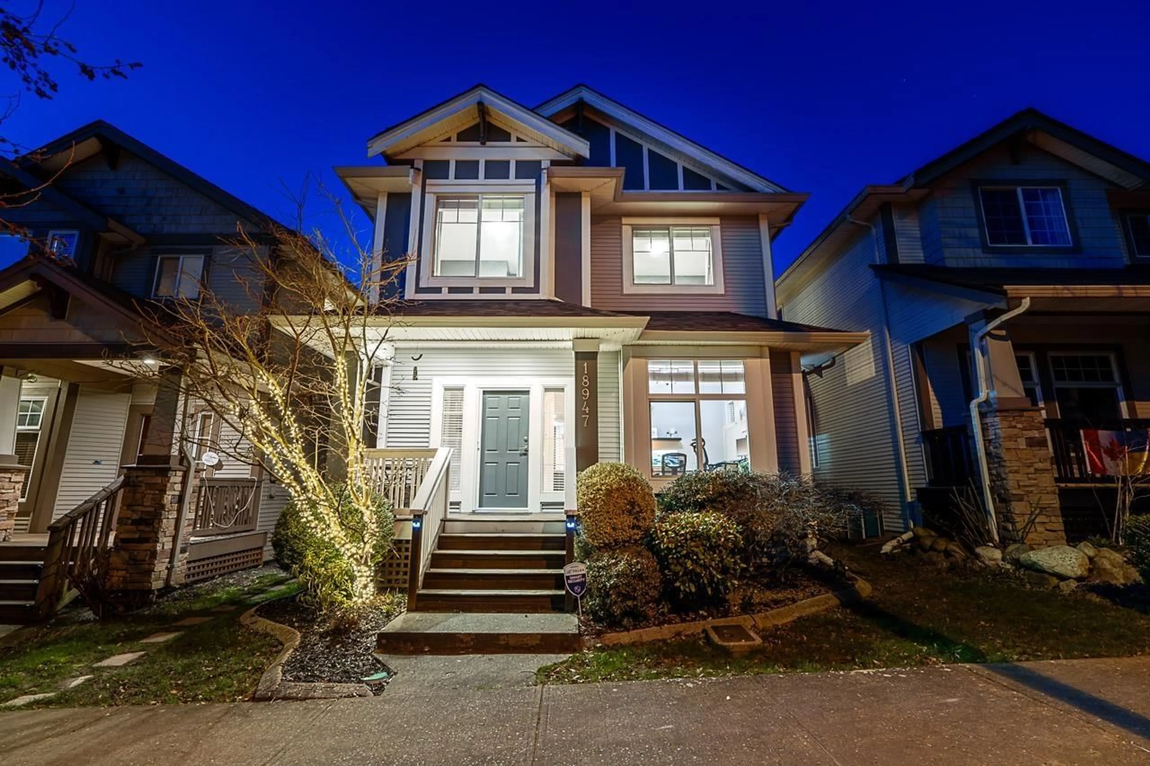 Unknown for 18947 71A AVENUE, Surrey British Columbia V4N5M8