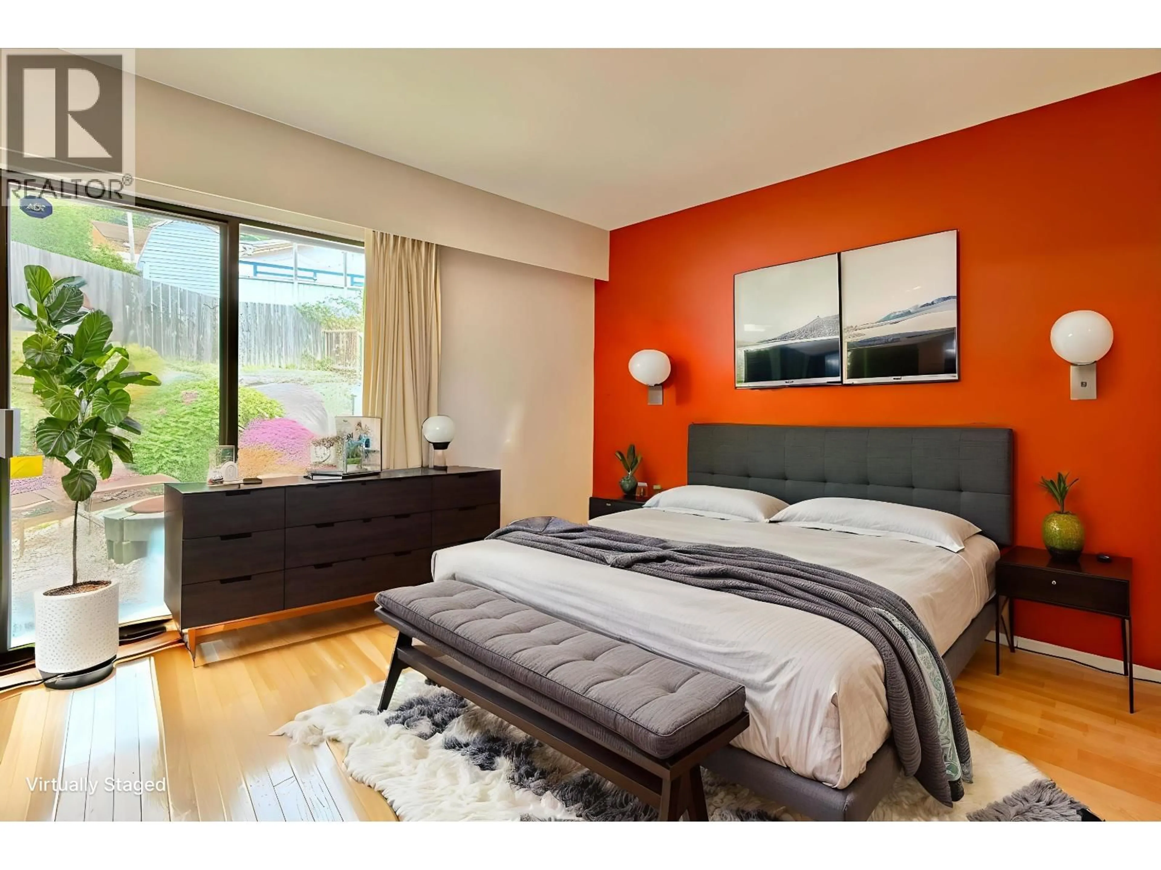 Bedroom with bed, wood/laminate floor for 5808 ANCHOR ROAD, Sechelt British Columbia V7Z0N3