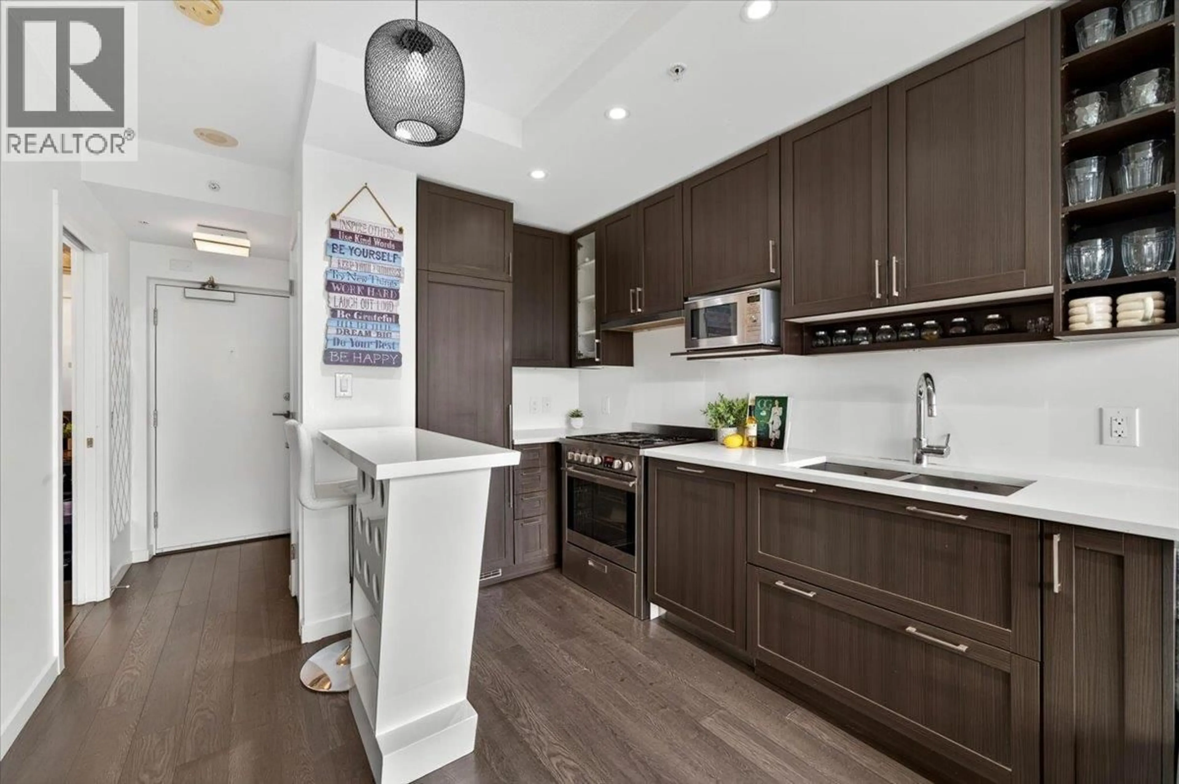 Open concept kitchen, unknown for 3006 - 5515 BOUNDARY ROAD, Vancouver British Columbia V5R0E3
