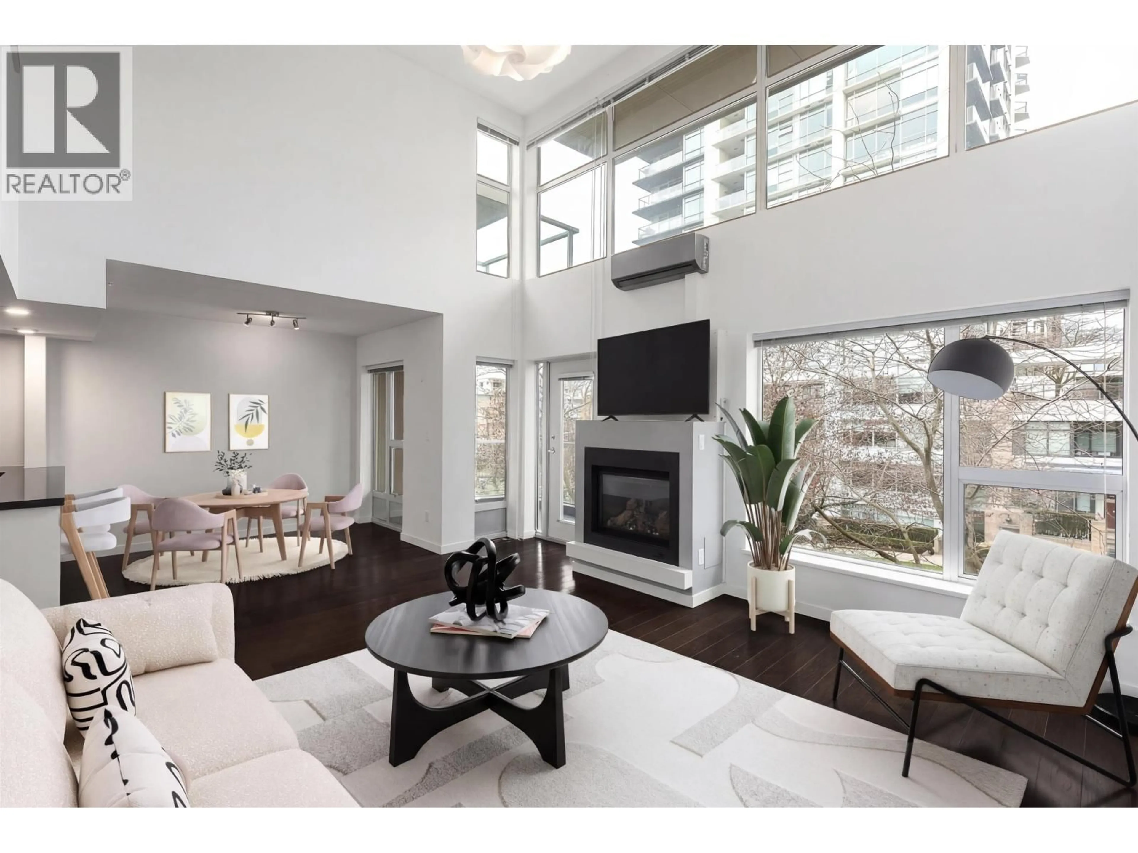 Living room with furniture, unknown for PH7 - 1288 CHESTERFIELD AVENUE, North Vancouver British Columbia V7M0B1