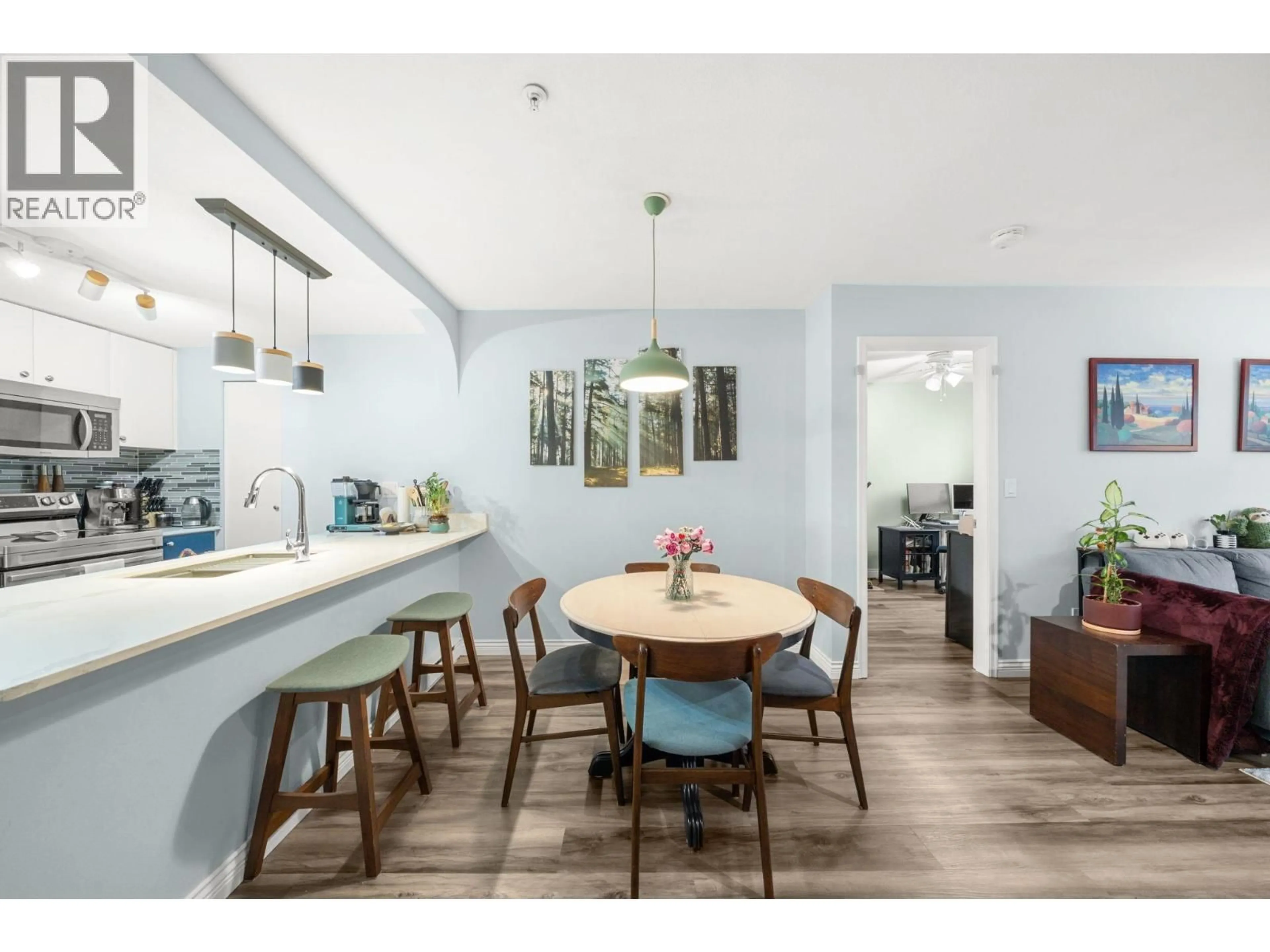 Open concept kitchen, unknown for 316 - 6833 VILLAGE, Burnaby British Columbia V5E4M1