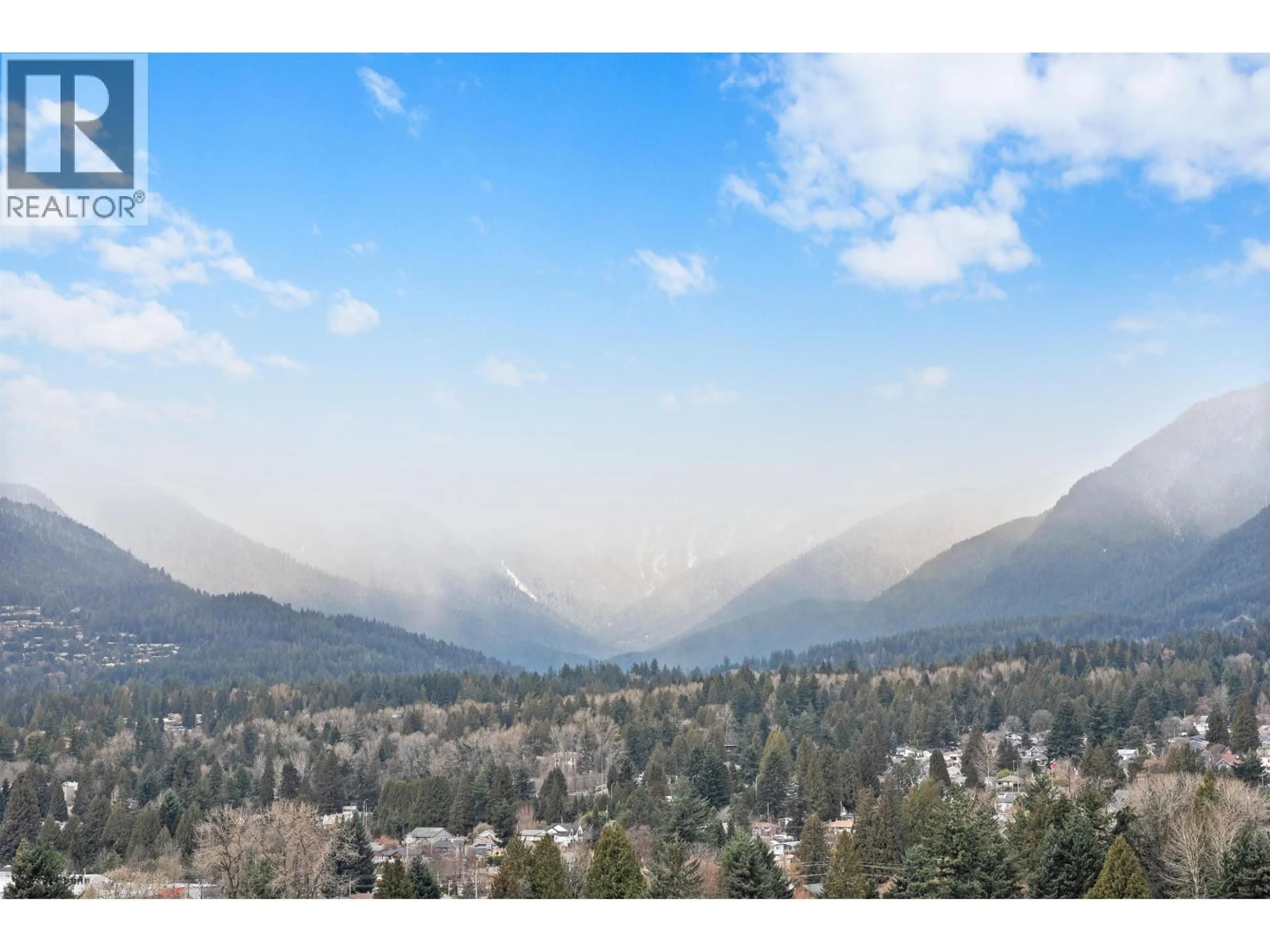 Blurry image for 1608 - 150 15TH STREET, North Vancouver British Columbia V7M0C4