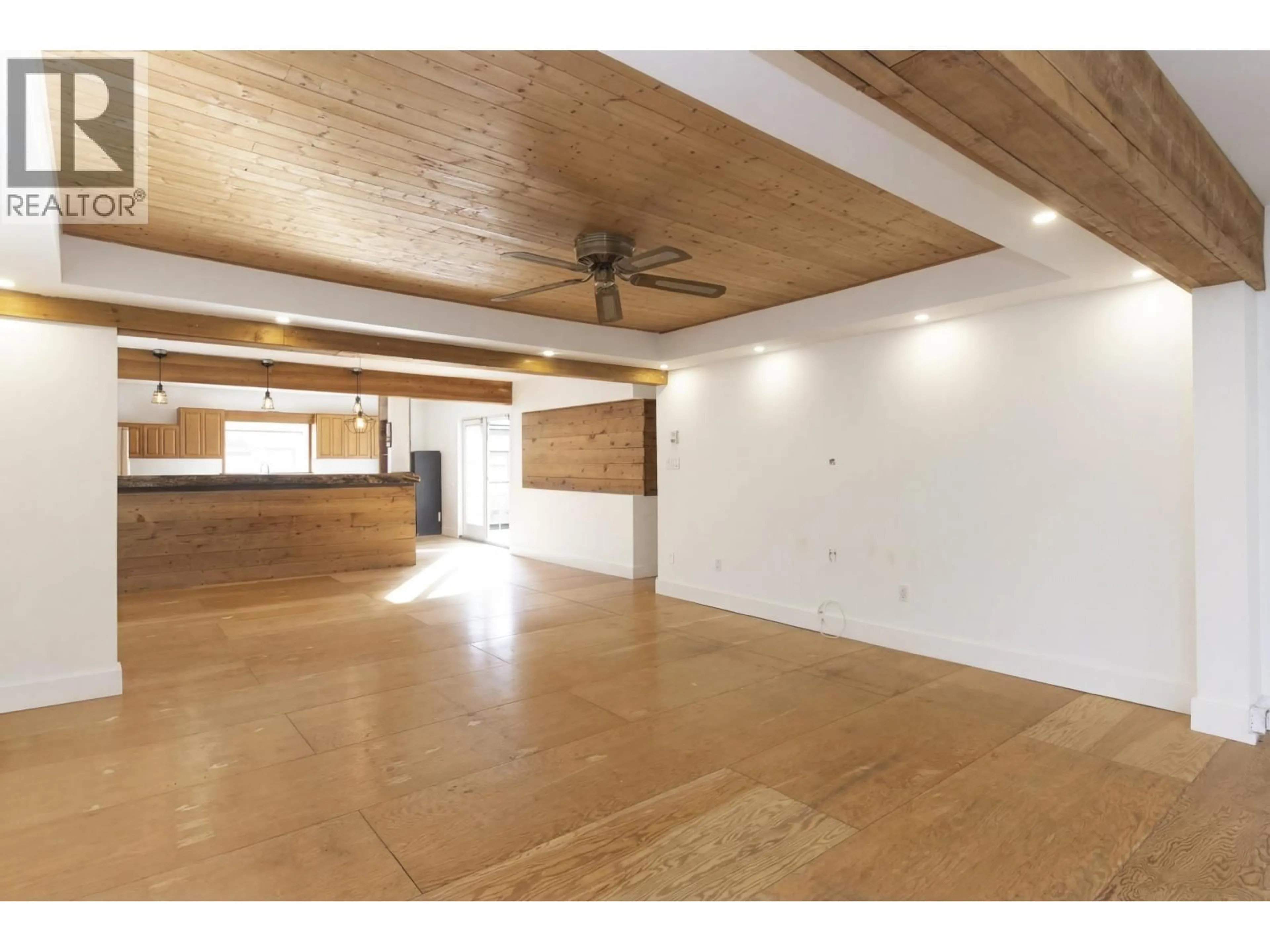 Unknown for 37970 FIFTH AVENUE, Squamish British Columbia V8P0P7