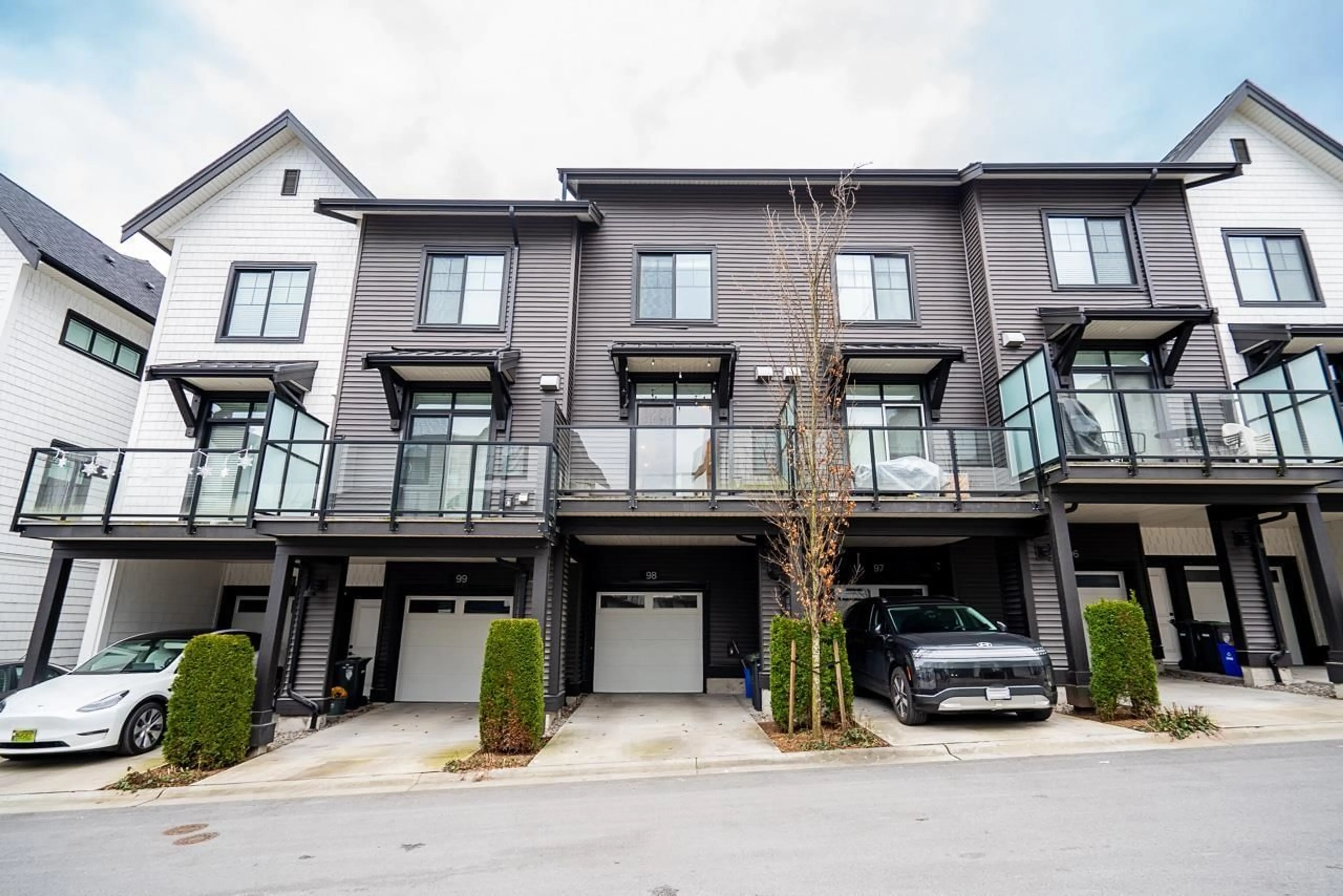 Unknown for 98 - 7967 197 STREET, Langley British Columbia V2Y3P1