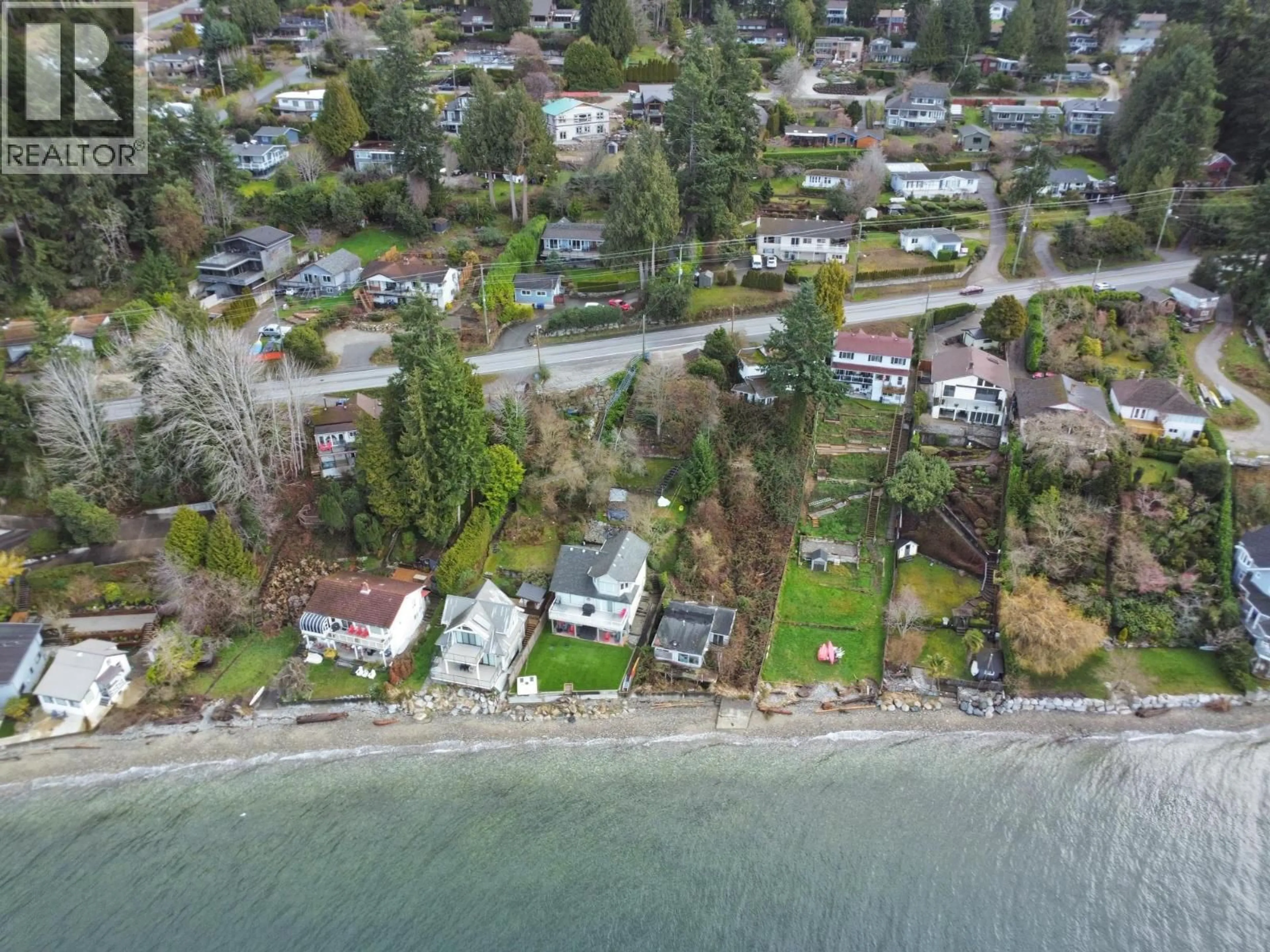 A pic from outside/outdoor area/front of a property/back of a property/a pic from drone, water/lake/river/ocean view for 5225B SUNSHINE COAST HIGHWAY, Sechelt British Columbia V7Z0C4