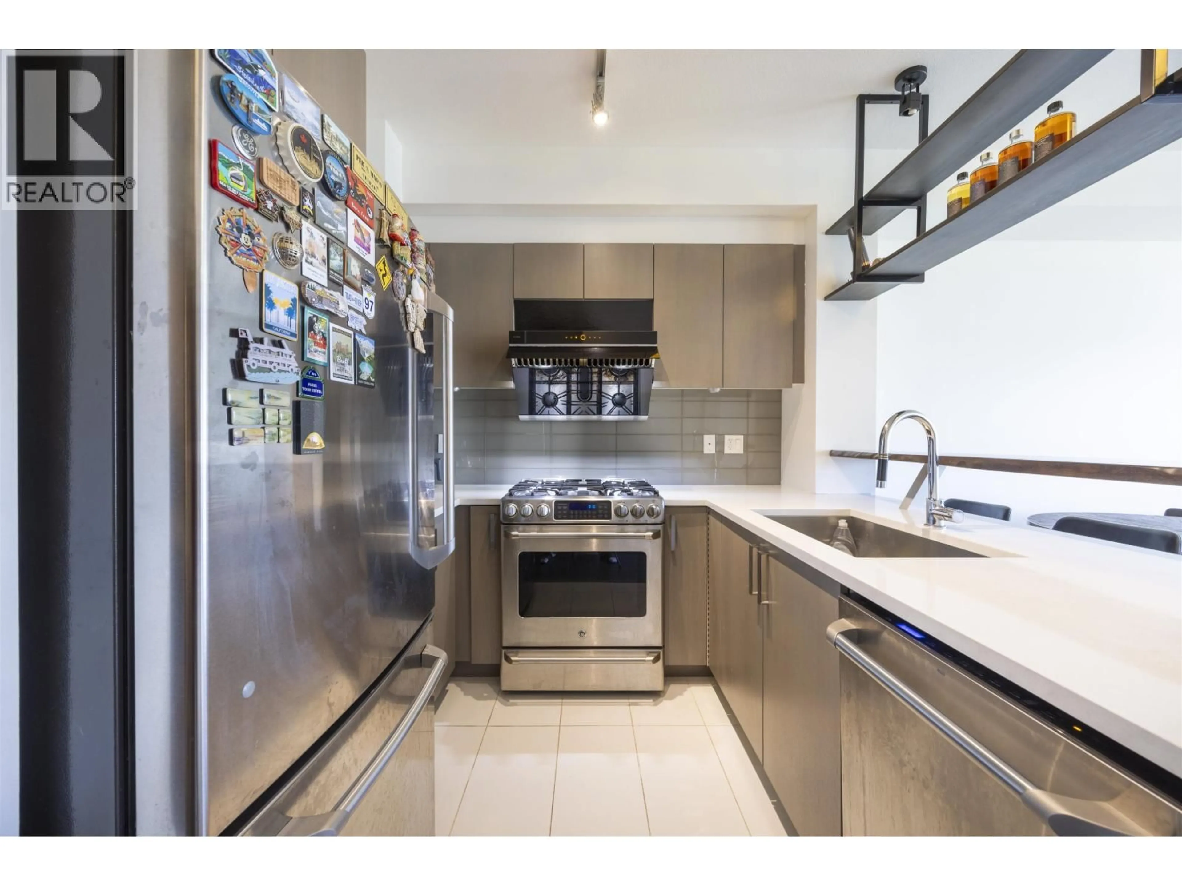 Contemporary kitchen, ceramic/tile floor for 309 - 10033 RIVER DRIVE, Richmond British Columbia V6X0L2