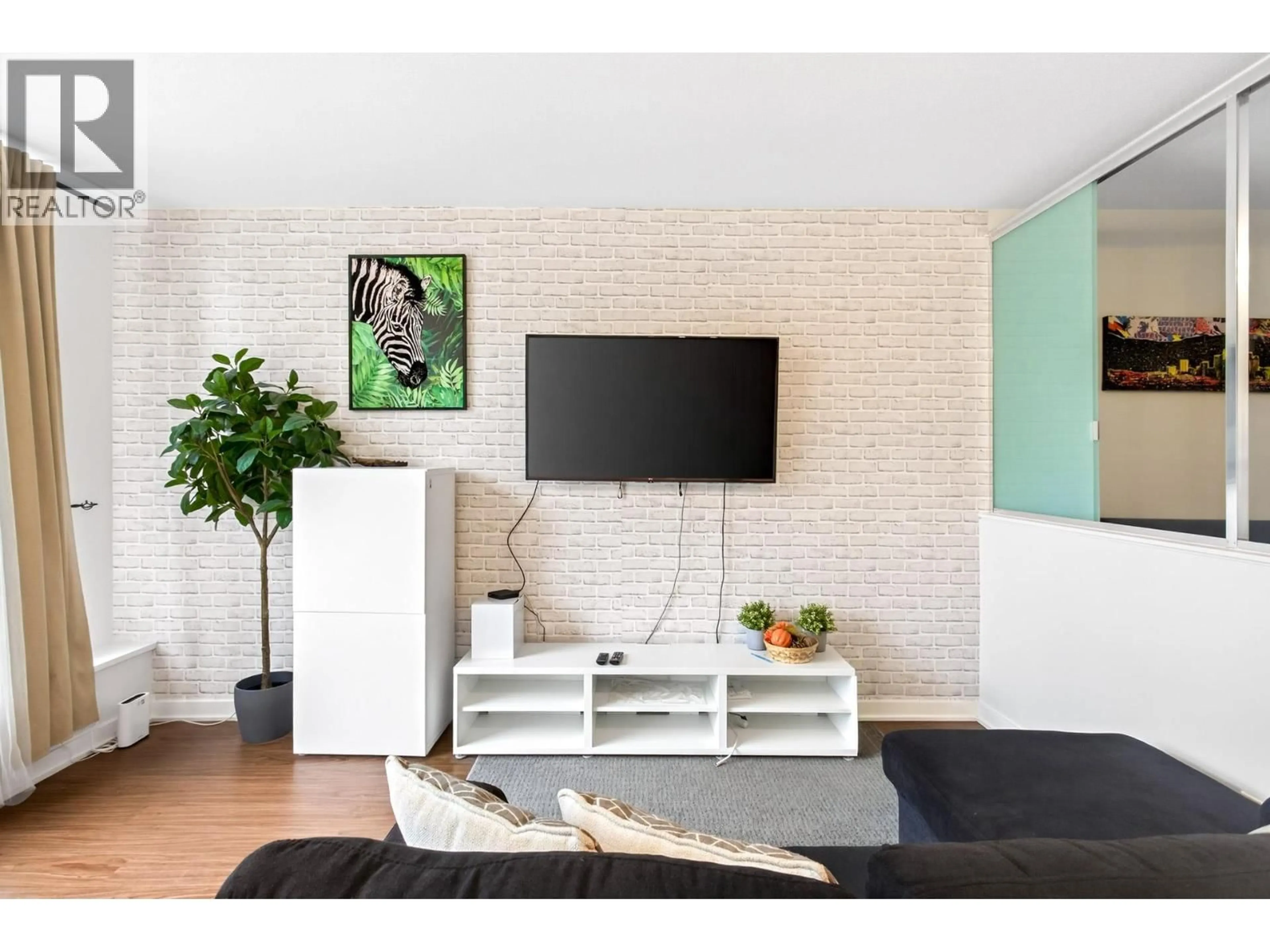 Living room with furniture, unknown for 507 - 1249 GRANVILLE STREET, Vancouver British Columbia V6Z1M5