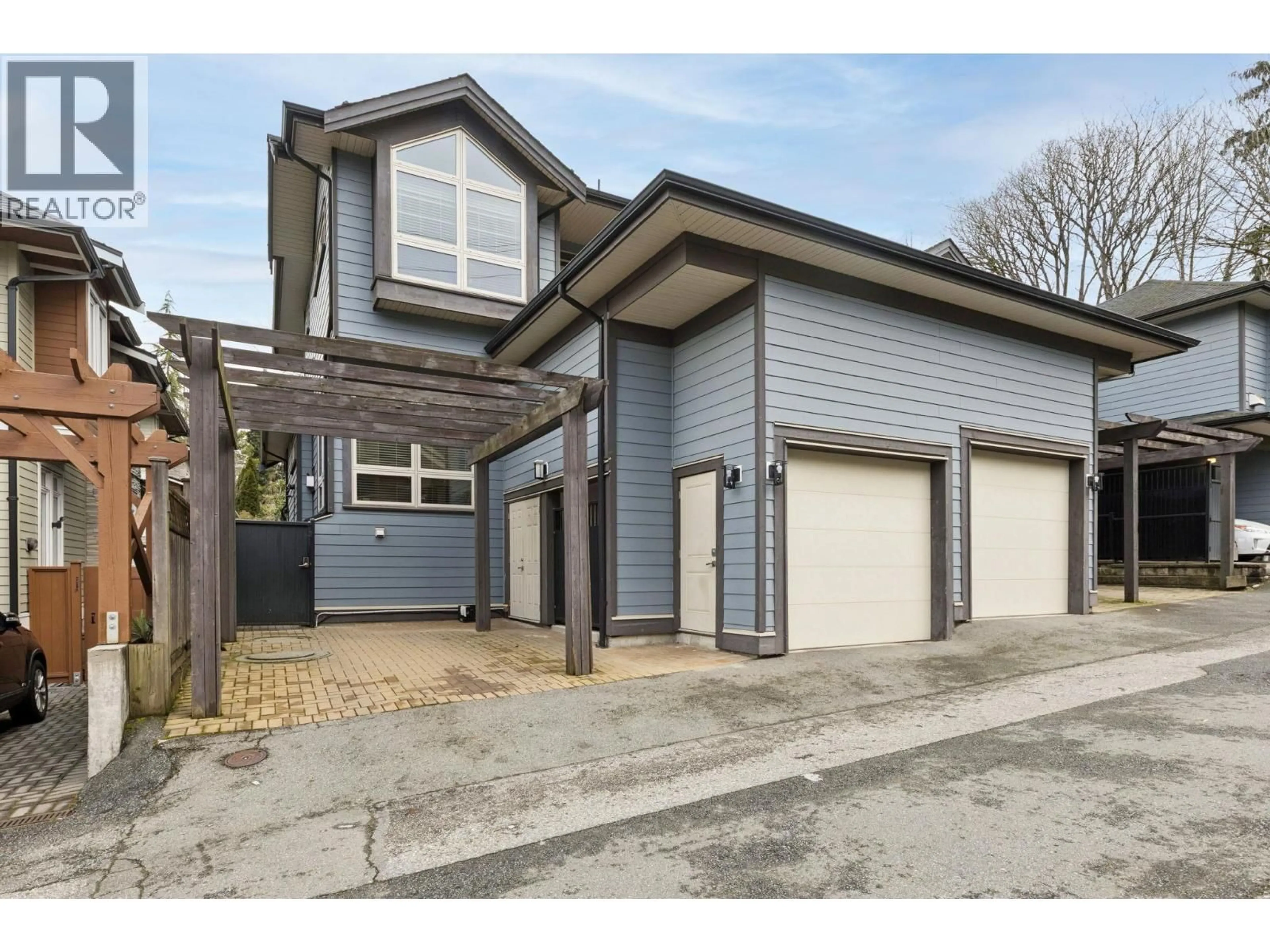 Unknown for 4 - 651 W 14TH ST, North Vancouver British Columbia V7M1R3