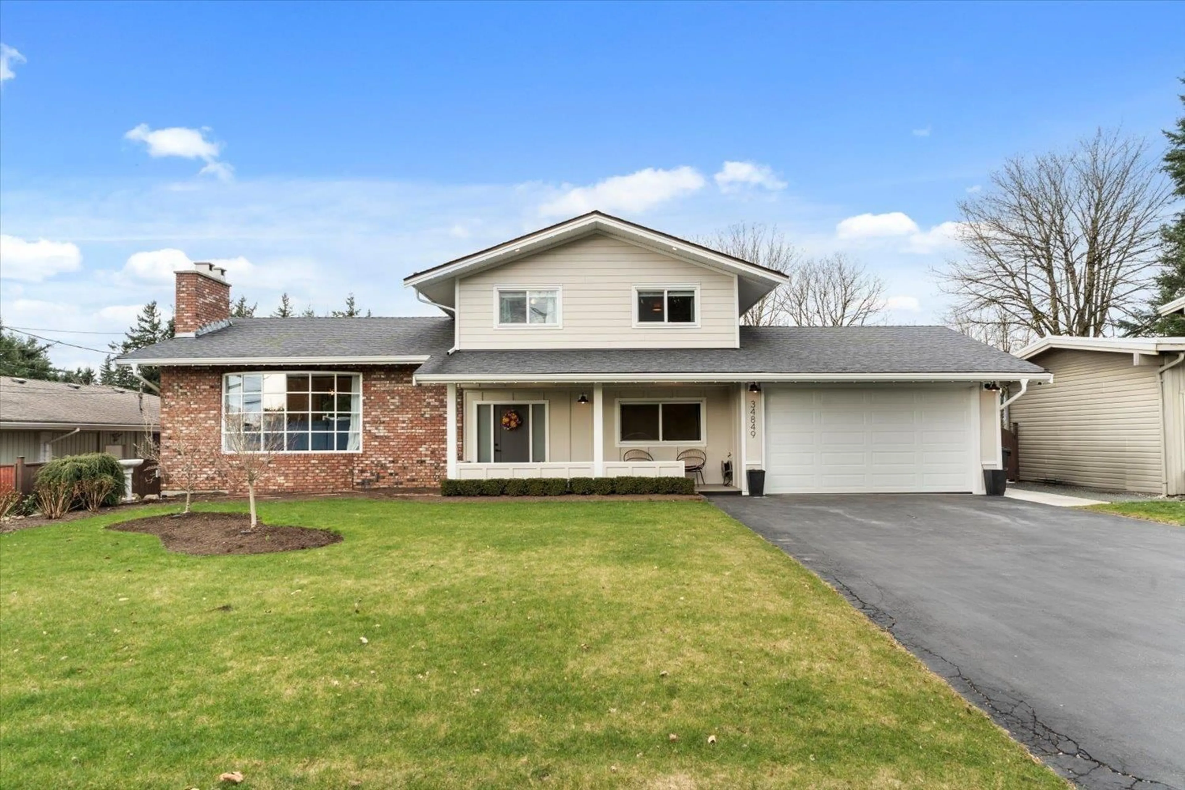 Home with vinyl exterior material, street for 34849 HIGH DRIVE, Abbotsford British Columbia V2S2X7