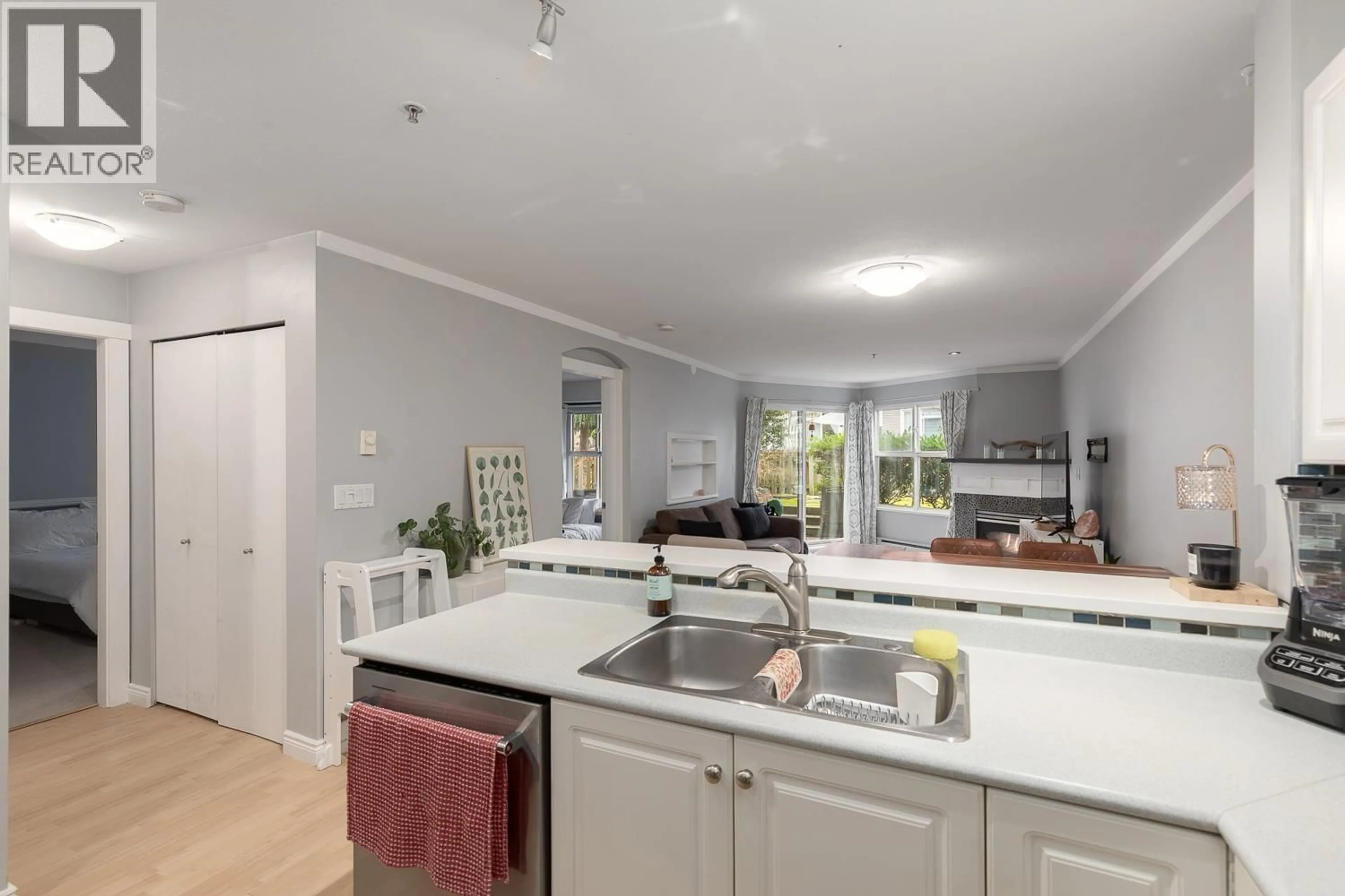 Open concept kitchen, unknown for 107 - 3038 KENT SOUTH AVENUE, Vancouver British Columbia V5S4V8