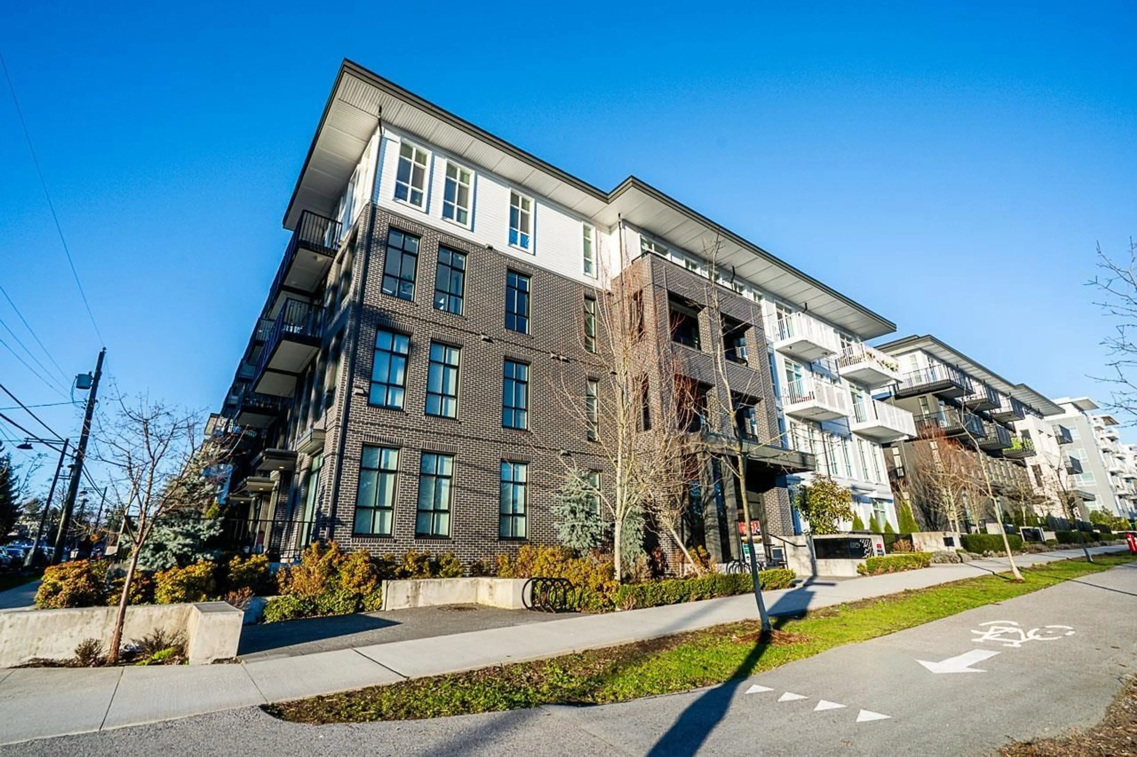 Patio, unknown for 207 - 13929 105A AVENUE, Surrey British Columbia V3T2B6