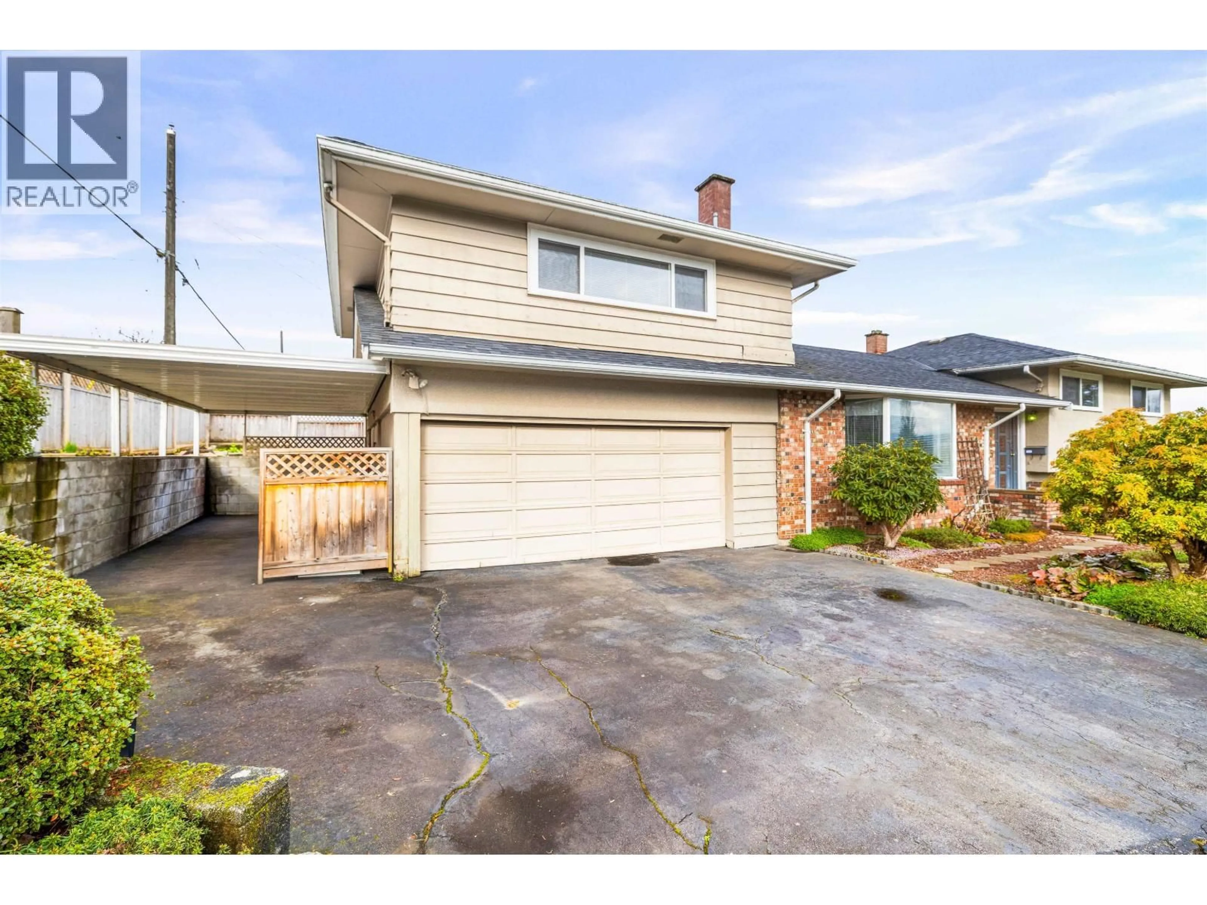 Unknown for 5045 BARKER CRESCENT, Burnaby British Columbia V5G3G6