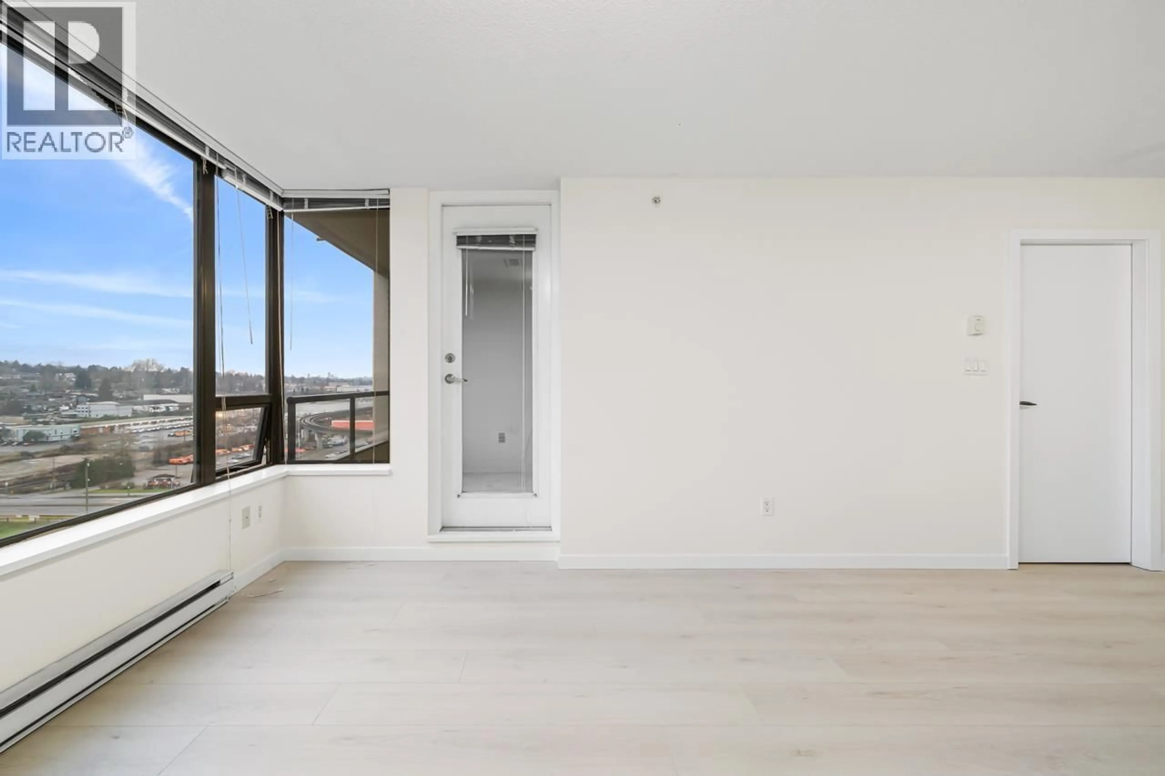 A pic of a room for 1105 - 4178 DAWSON STREET, Burnaby British Columbia V5C0A1