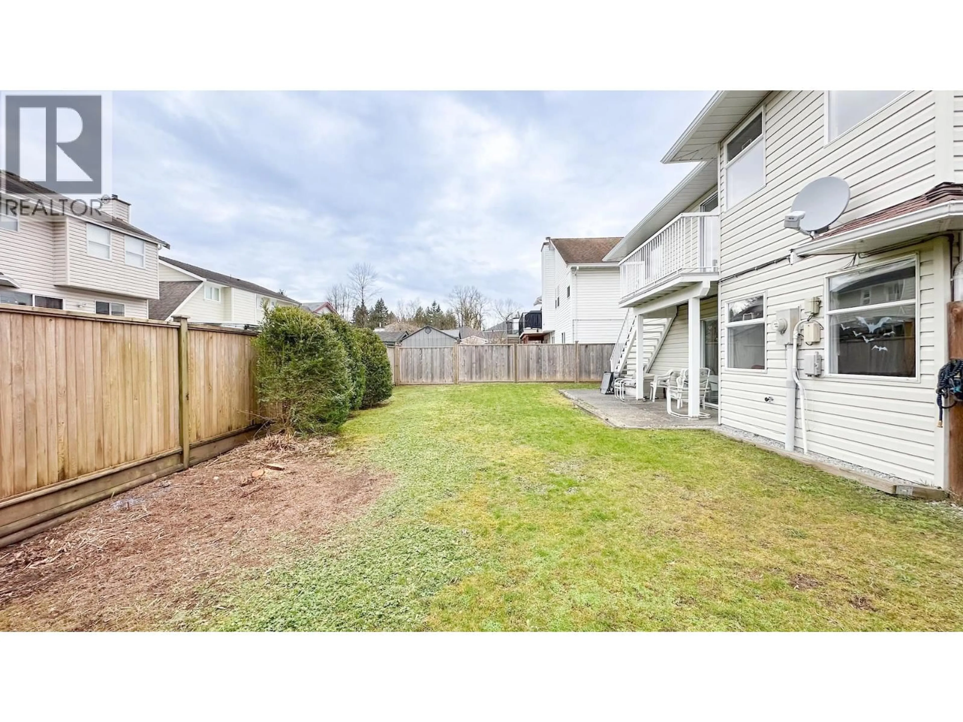 Patio, unknown for 12055 CHESTNUT CRESCENT, Pitt Meadows British Columbia V3Y2L6