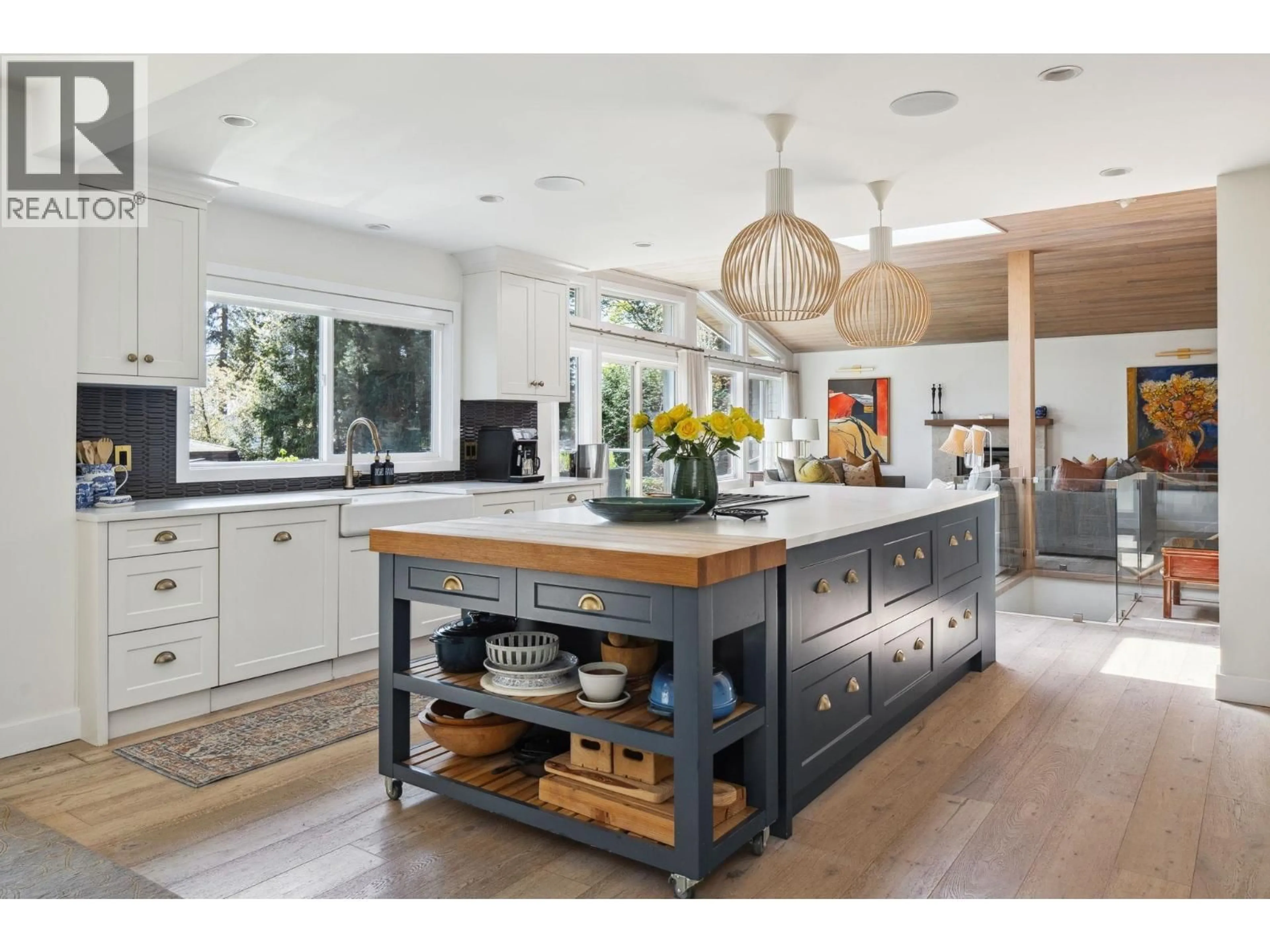 Open concept kitchen, unknown for 4445 STONE COURT, West Vancouver British Columbia V7W2V4