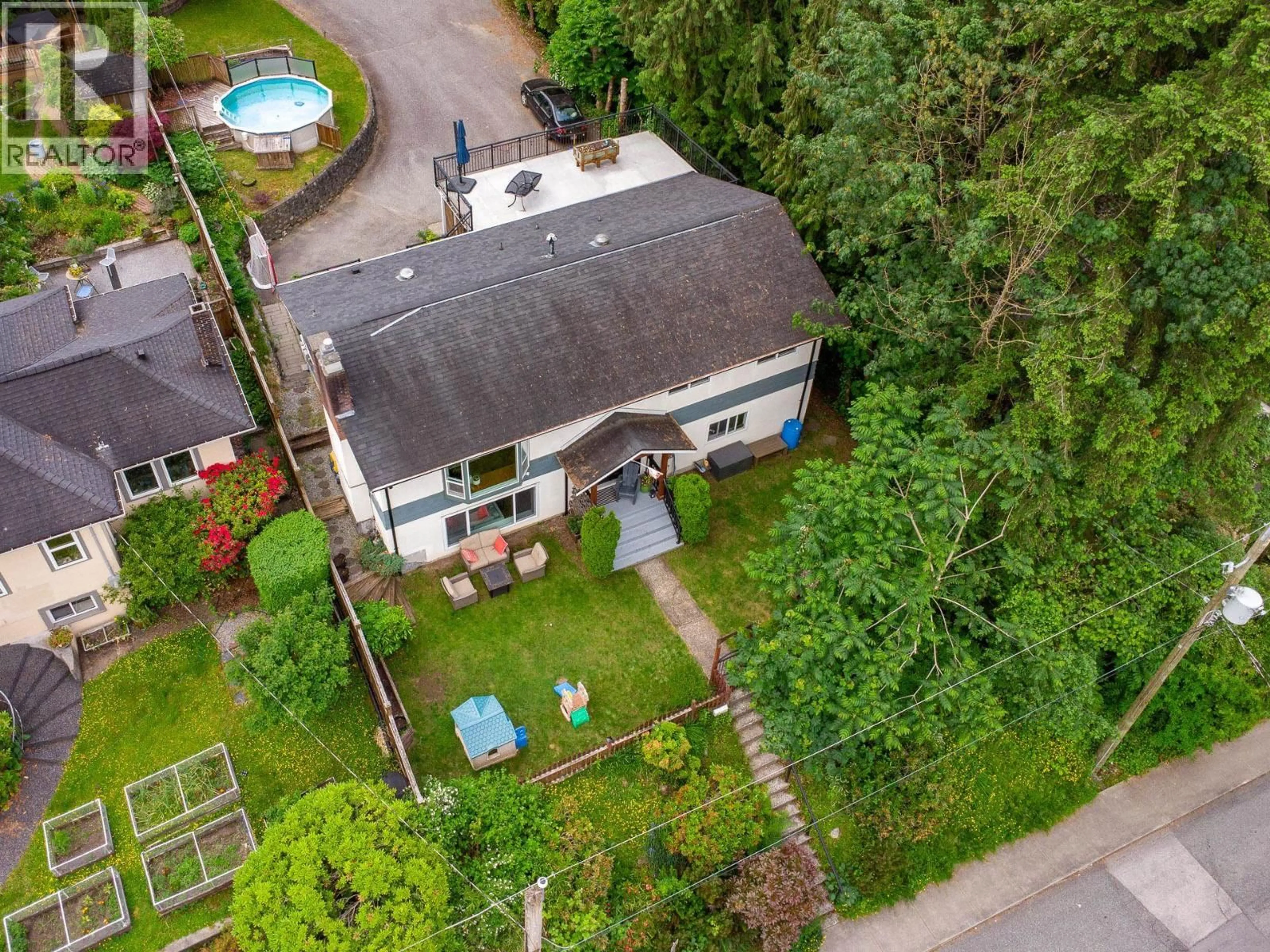 A pic from outside/outdoor area/front of a property/back of a property/a pic from drone, street for 2317 ST GEORGE STREET, Port Moody British Columbia V3H2G3