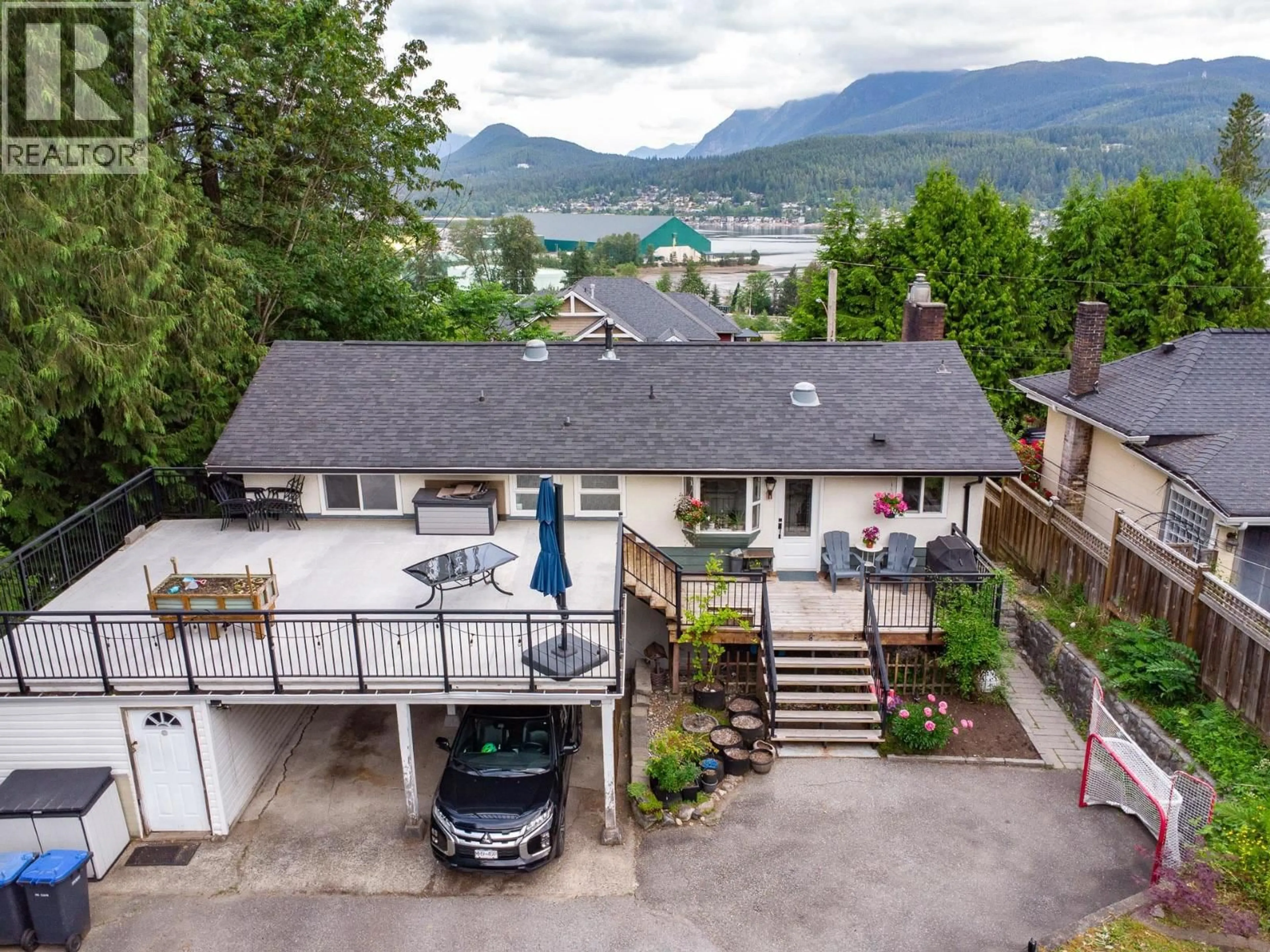 A pic from outside/outdoor area/front of a property/back of a property/a pic from drone, mountain view for 2317 ST GEORGE STREET, Port Moody British Columbia V3H2G3
