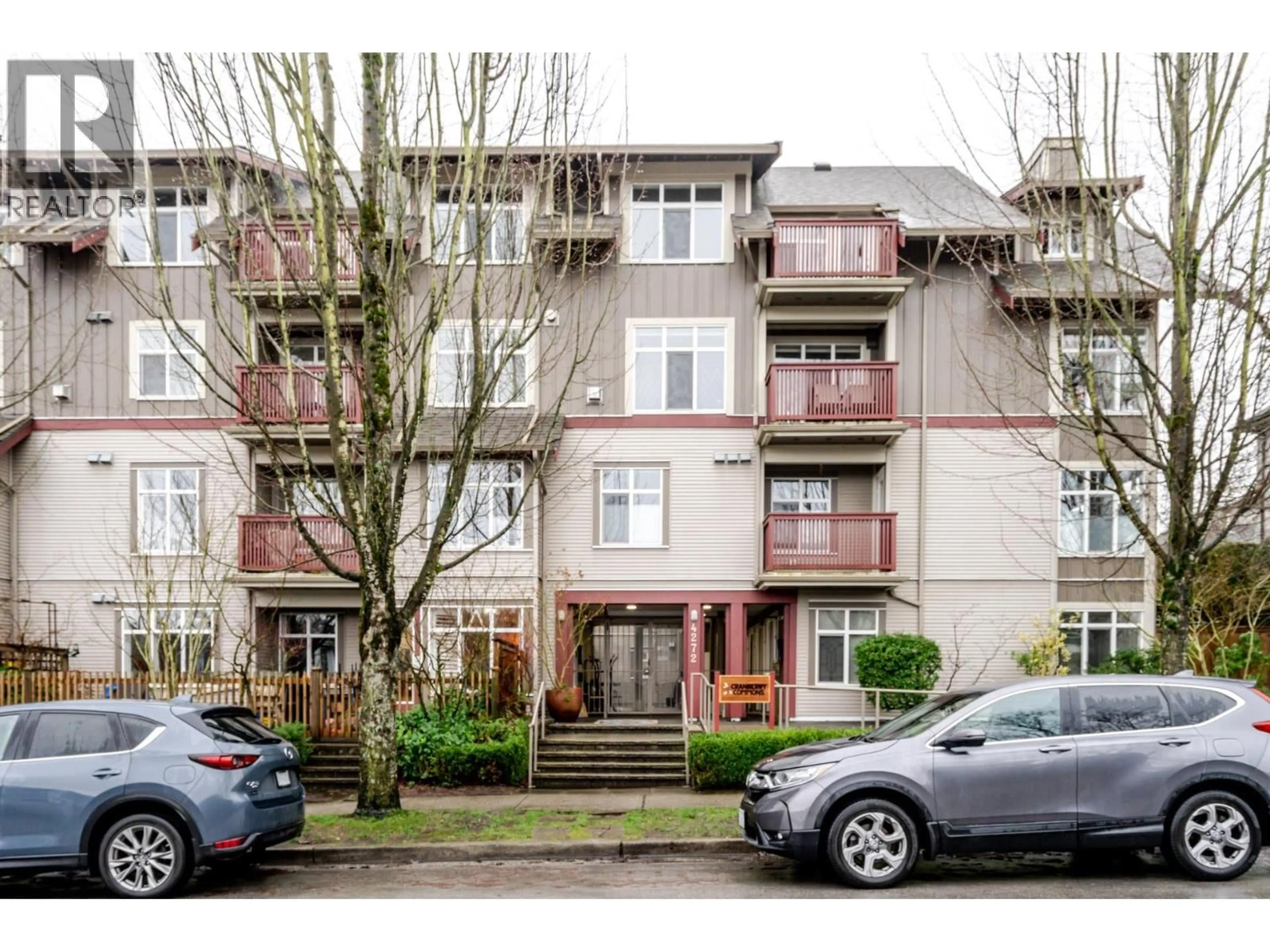 Unknown for 304 - 4272 ALBERT STREET, Burnaby British Columbia V5C2E8