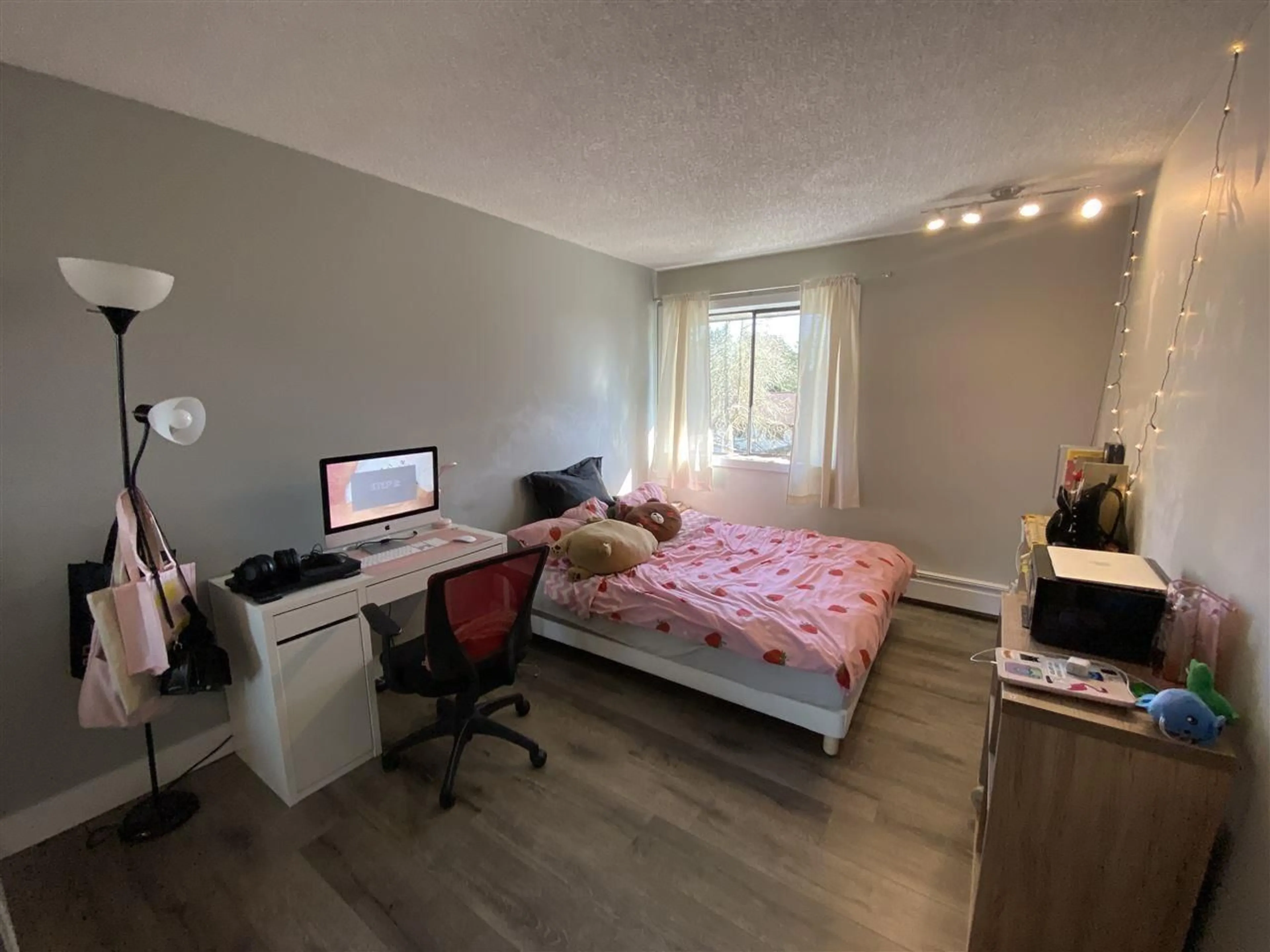 A pic of a room for 312 - 13977 74 AVENUE, Surrey British Columbia V3W6G6