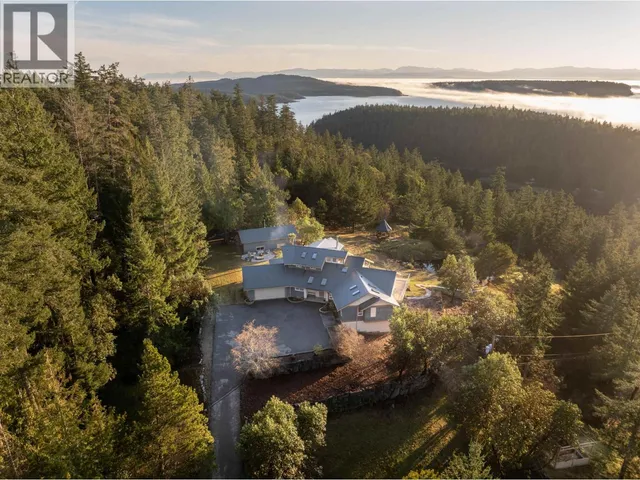 10339 SUNSHINE COAST HIGHWAY, Halfmoon Bay 2
