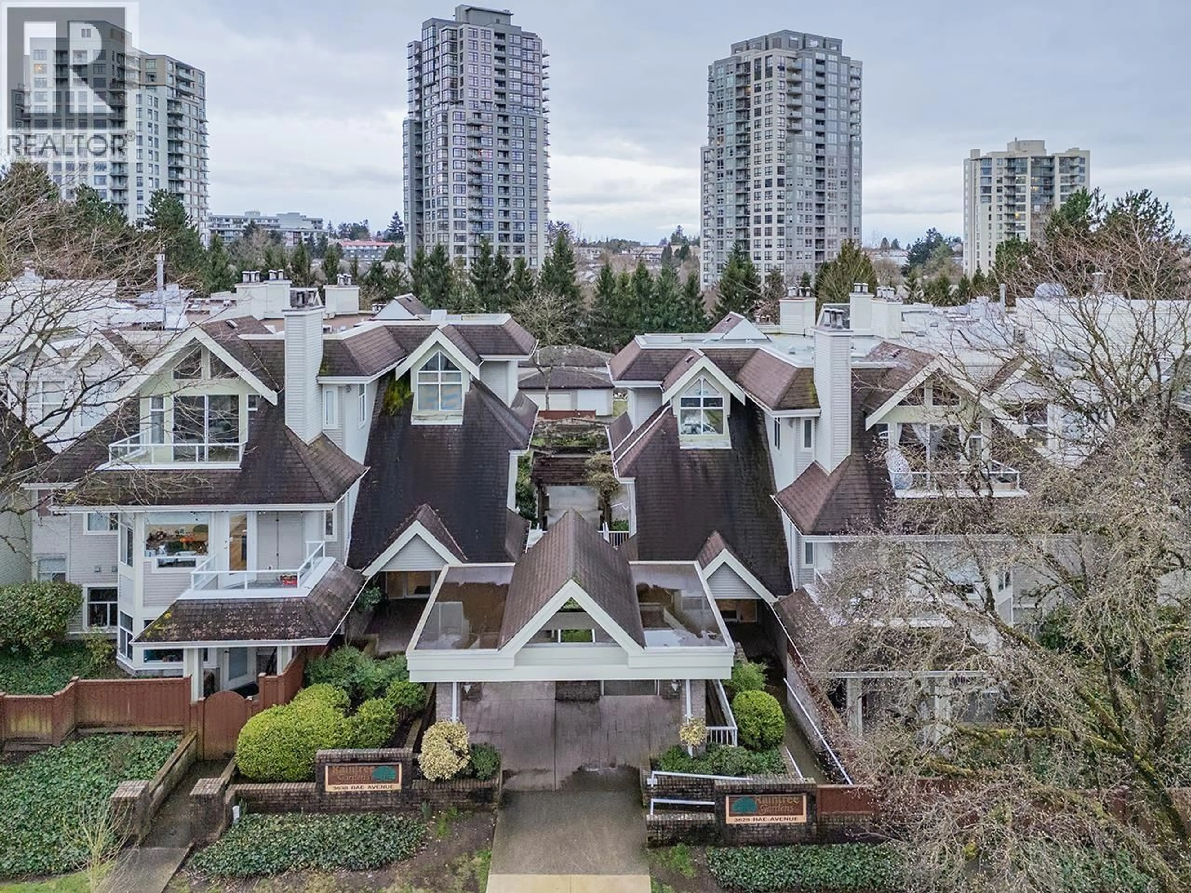 A pic from outside/outdoor area/front of a property/back of a property/a pic from drone, city buildings view from balcony for 207 - 3628 RAE AVENUE, Vancouver British Columbia V5R2P5