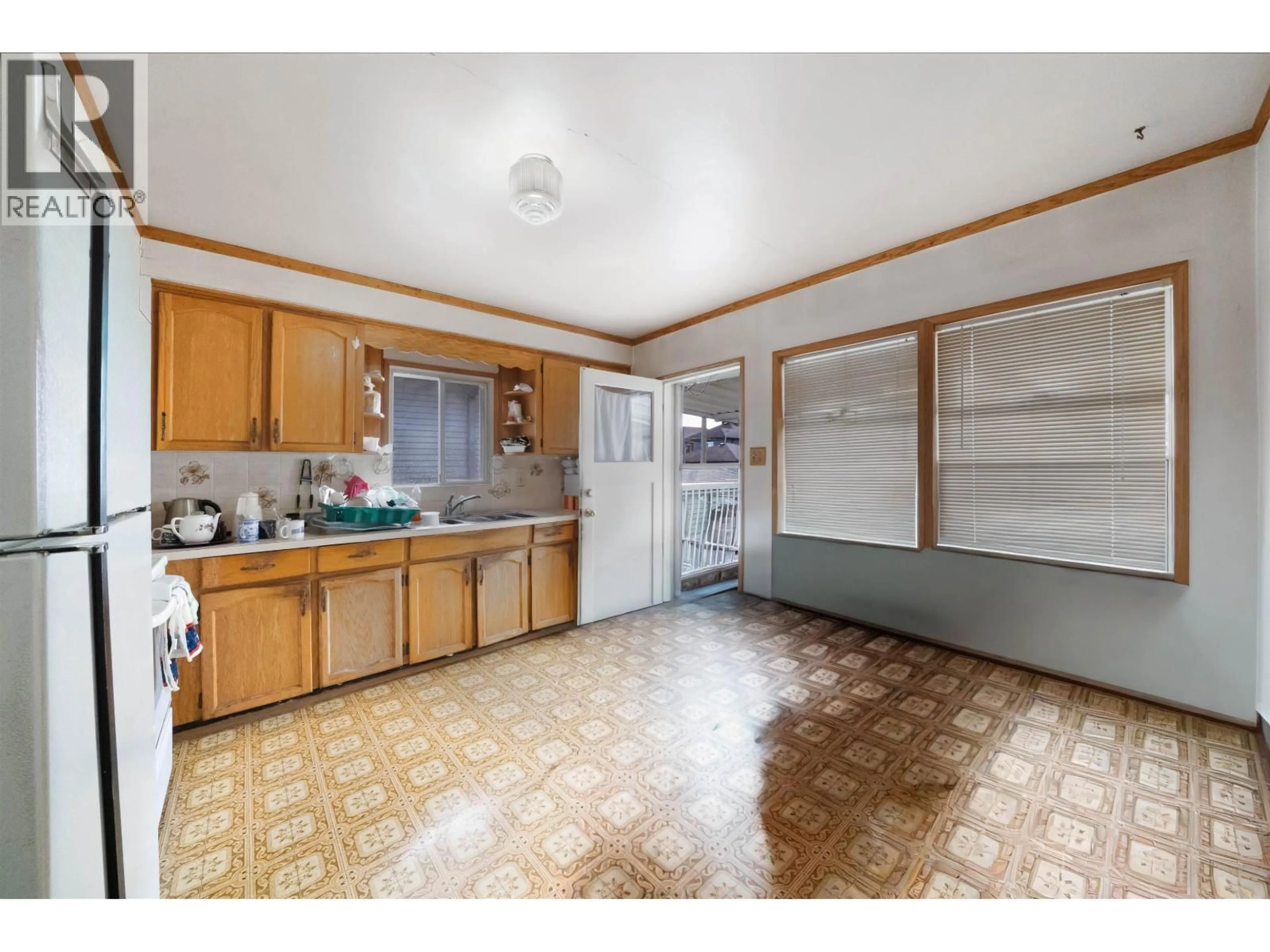 Unknown for 2616 VENABLES STREET, Vancouver British Columbia V5K2R3