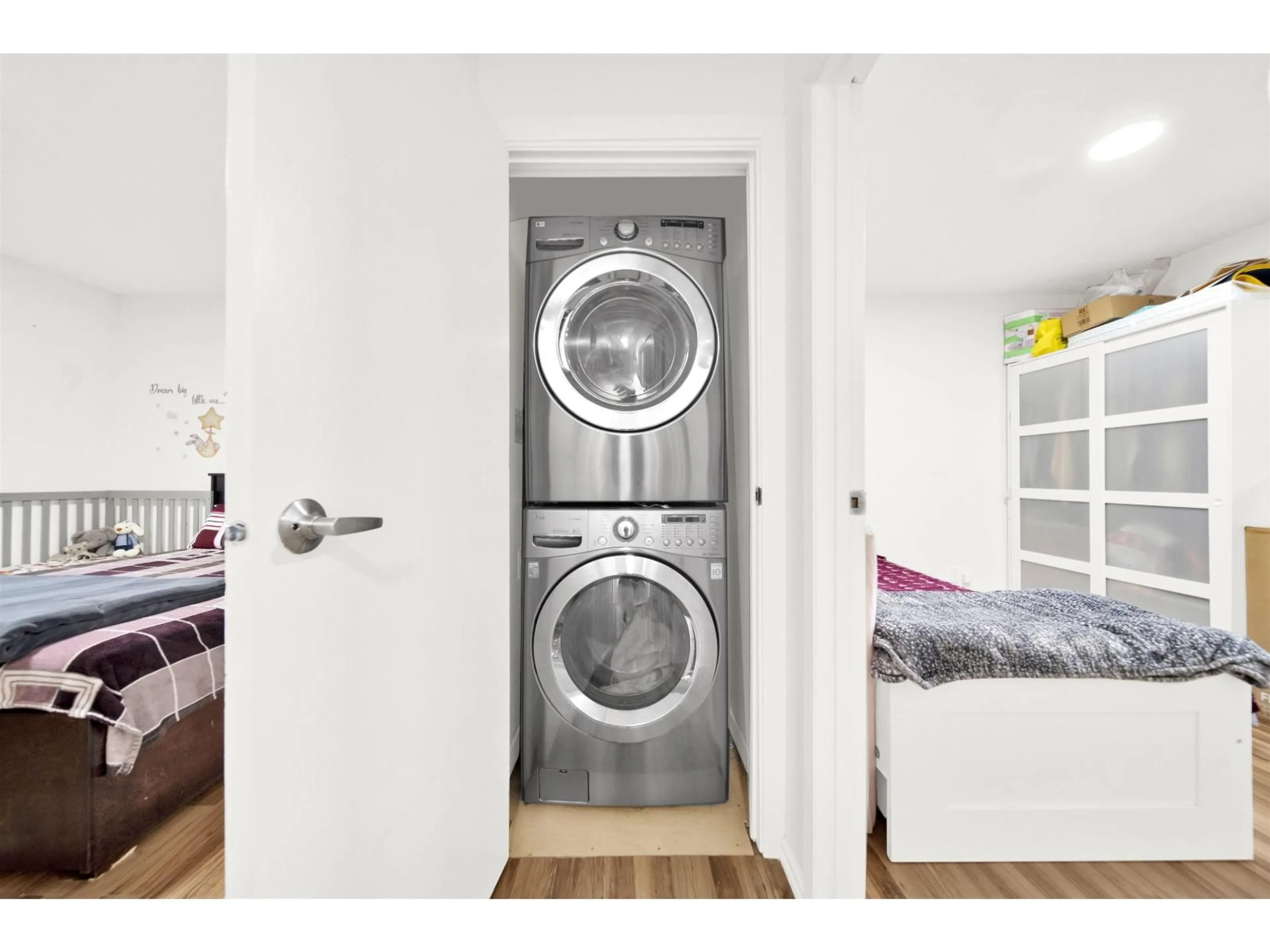 Laundry room for 6369 173A STREET, Surrey British Columbia V3S5J8