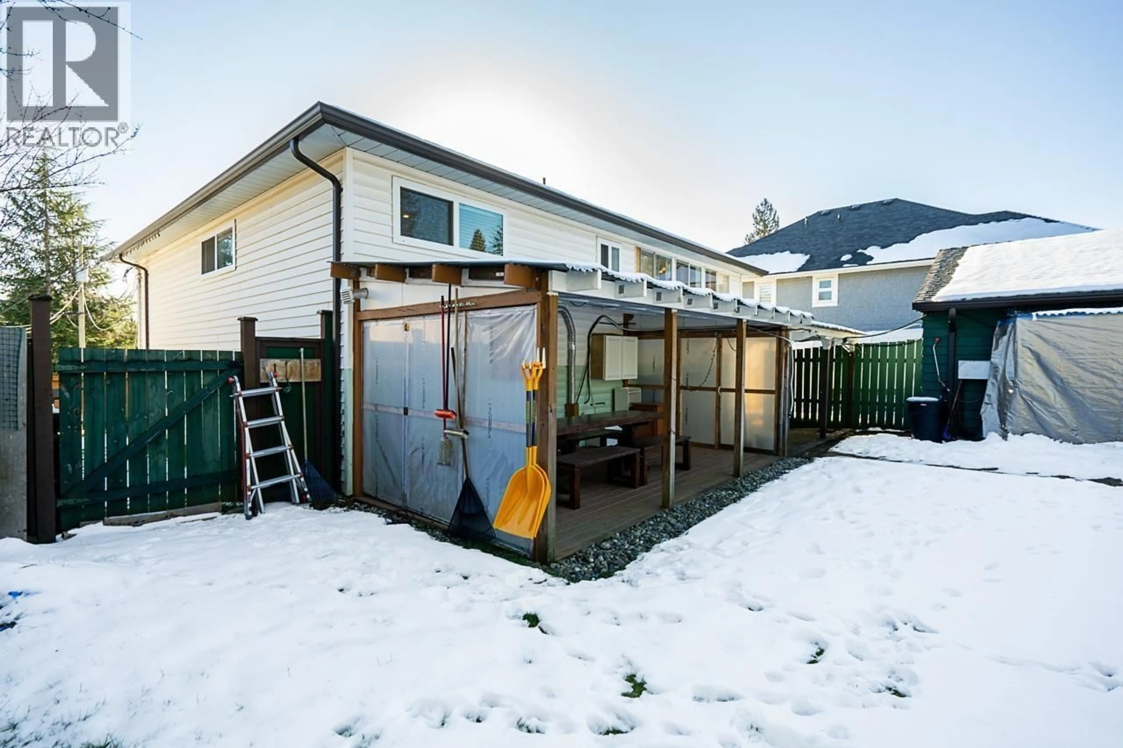 A pic from outside/outdoor area/front of a property/back of a property/a pic from drone, mountain view for 2057 LORRAINE AVENUE, Coquitlam British Columbia V3K2M7