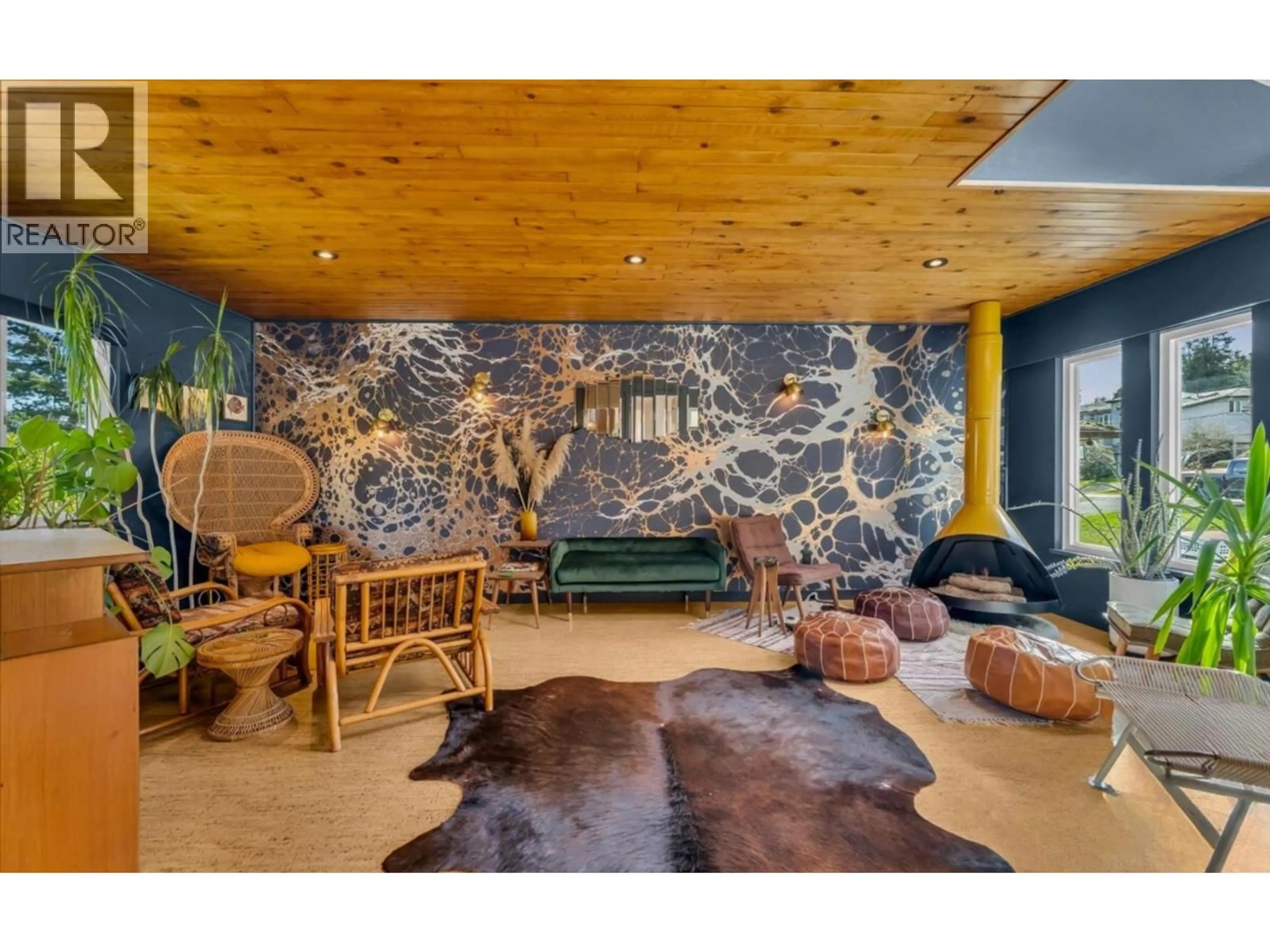 Living room with furniture, unknown for 5065 WILSON DRIVE, Tsawwassen British Columbia V4M1P3