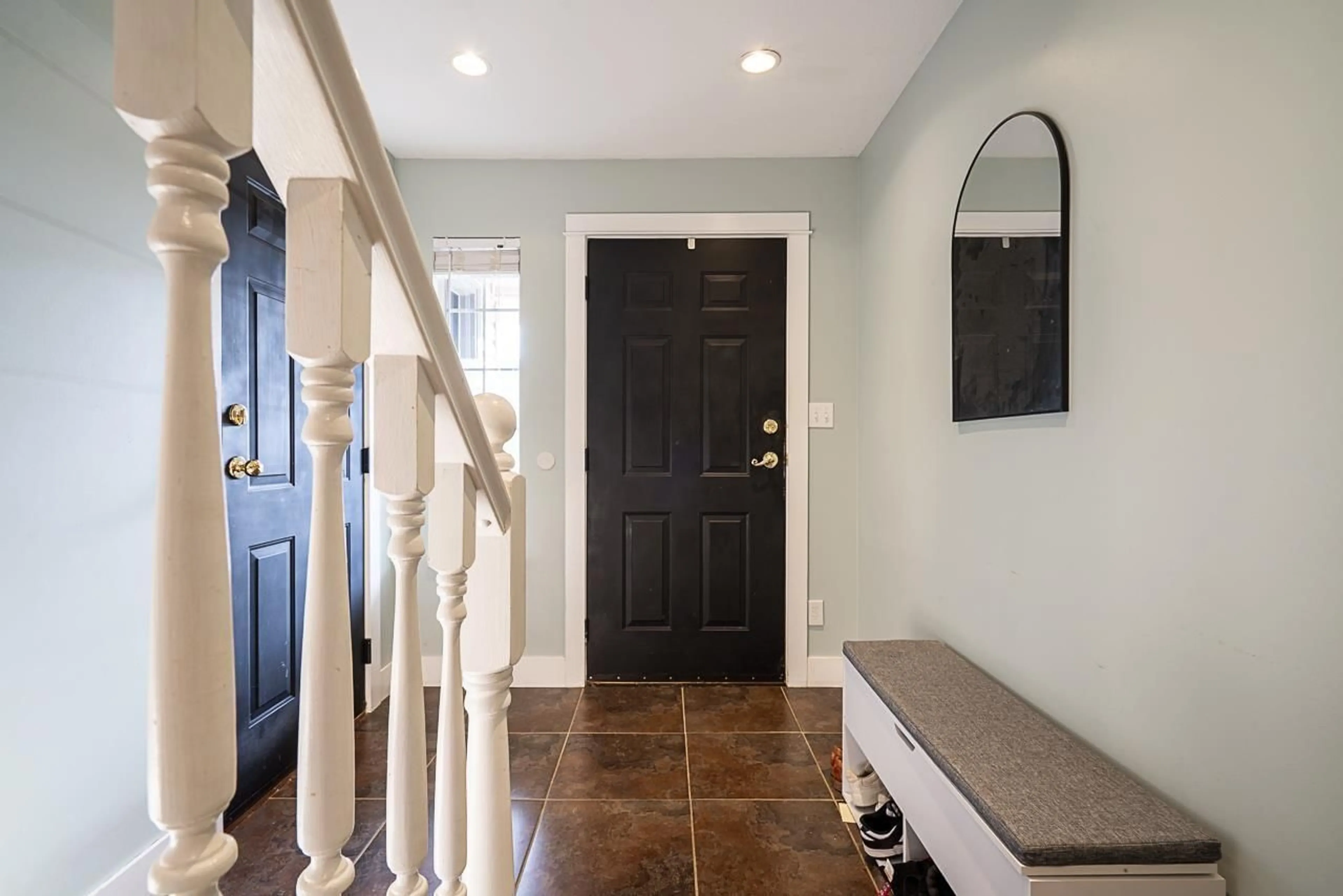 Indoor entryway for 8455 CADE BARR STREET, Mission British Columbia V2V7K4