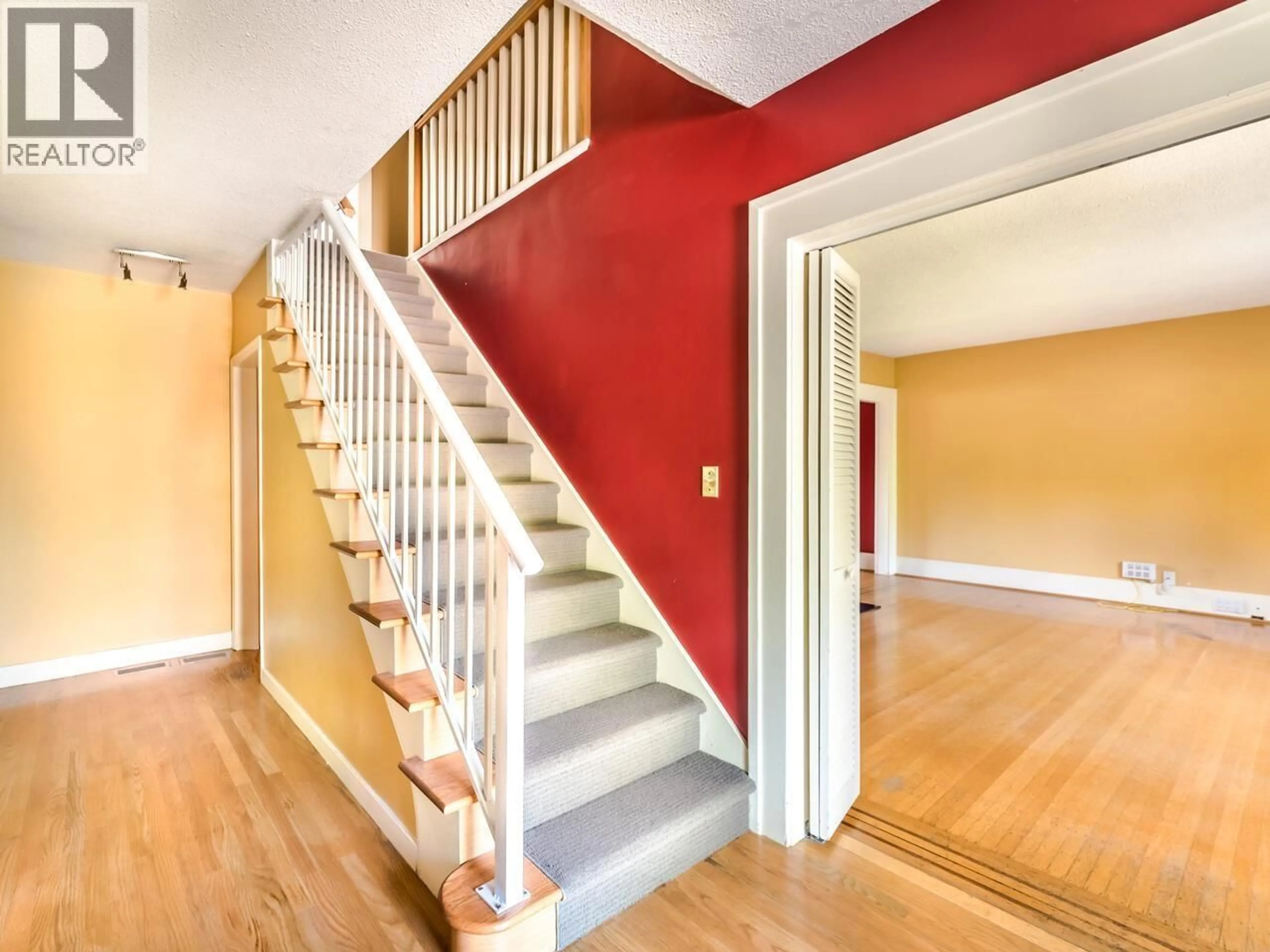 Unknown for 5810 CARTIER STREET, Vancouver British Columbia V6M3A7