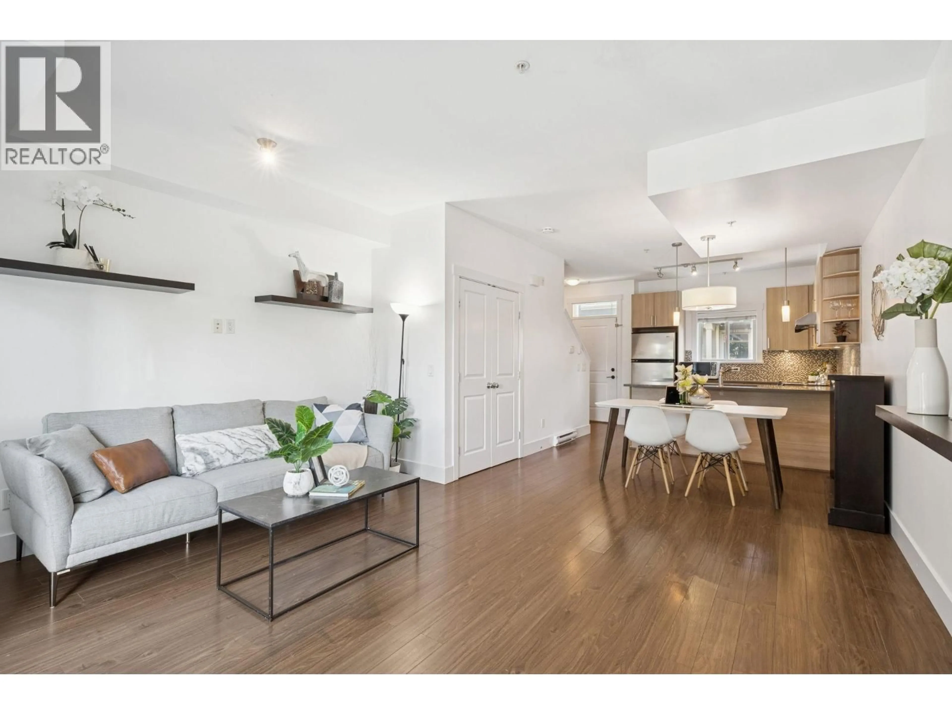 Unknown for 203 - 7168 STRIDE AVENUE, Burnaby British Columbia V3N1T7