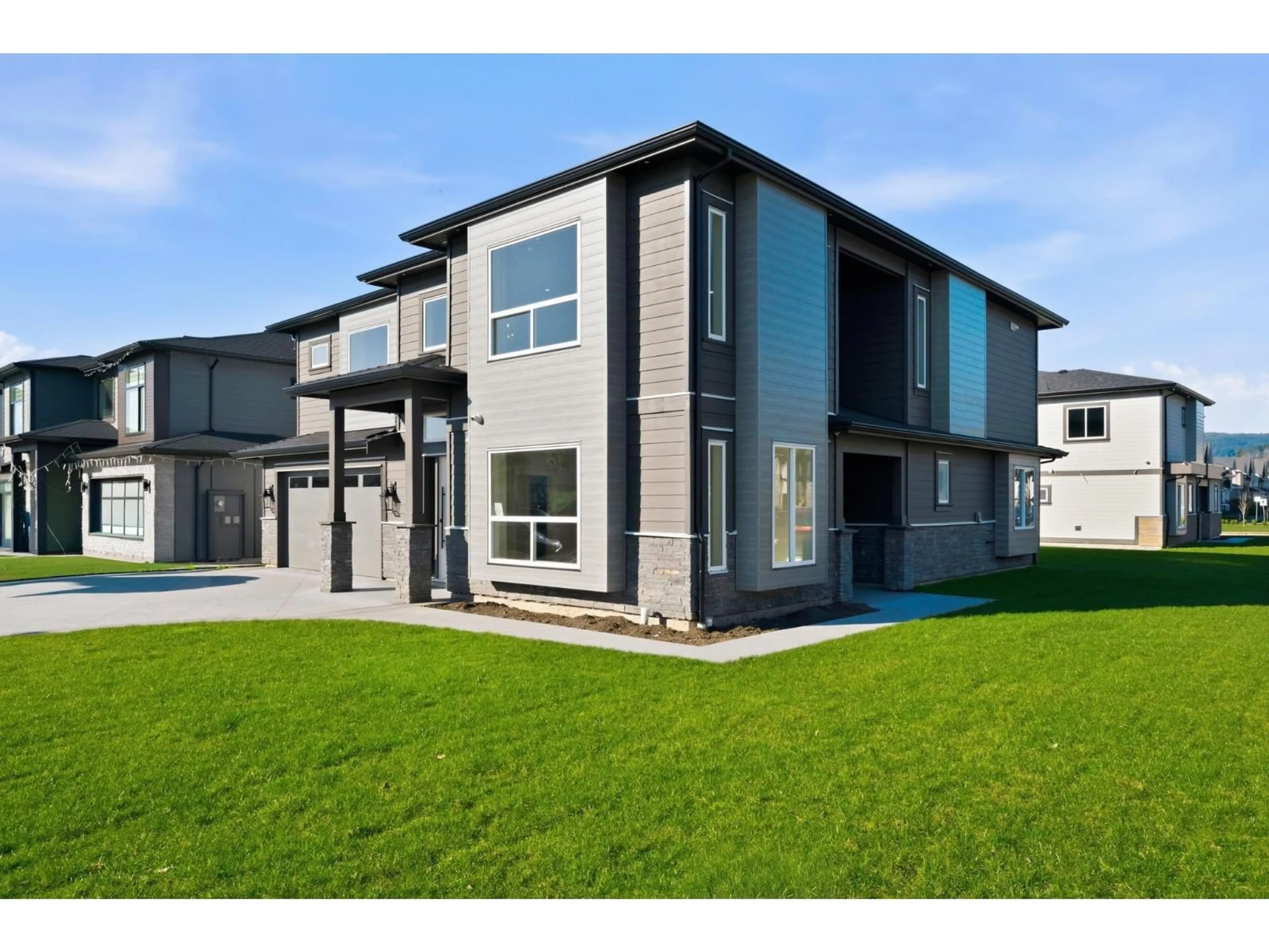 Home with vinyl exterior material, building for 32769 CARTER AVENUE, Mission British Columbia V4S0E6