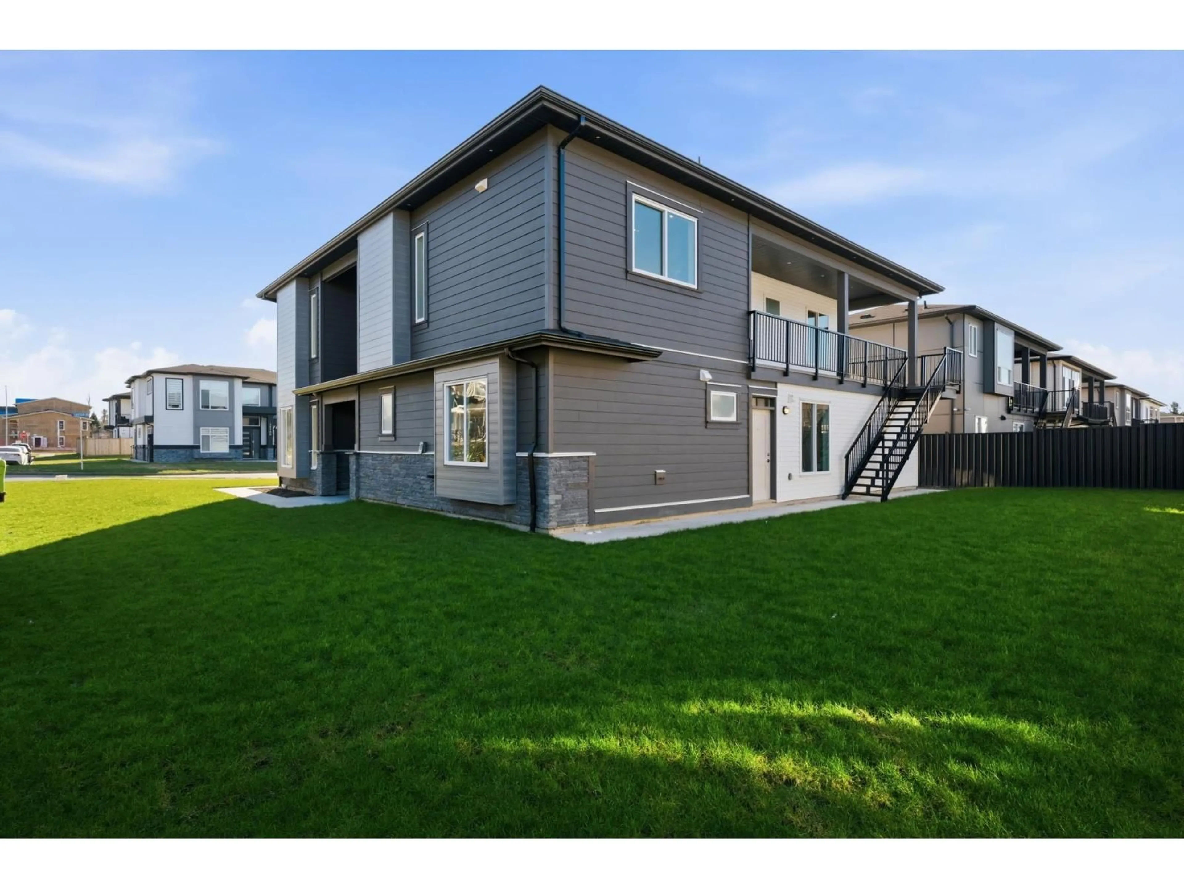 Home with vinyl exterior material, unknown for 32769 CARTER AVENUE, Mission British Columbia V4S0E6