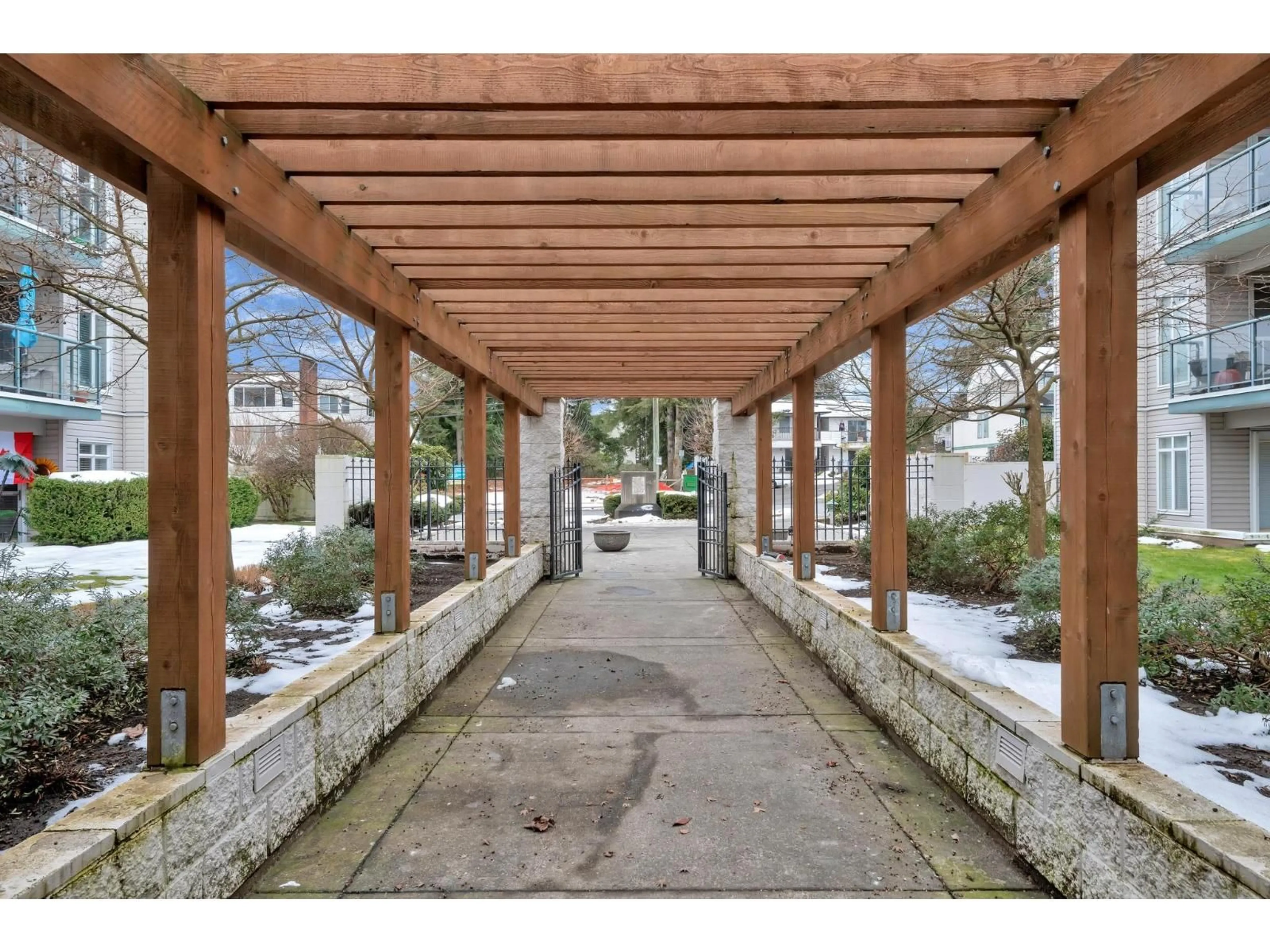 Unknown for 306 - 32075 GEORGE FERGUSON WAY, Abbotsford British Columbia V2T2K7