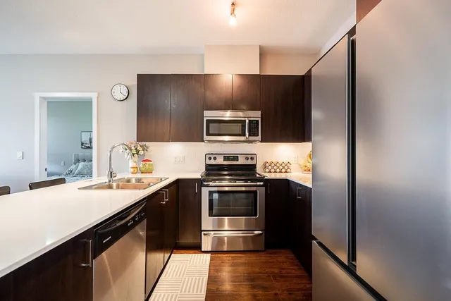 309 - 20460 DOUGLAS CRESCENT, Langley 2