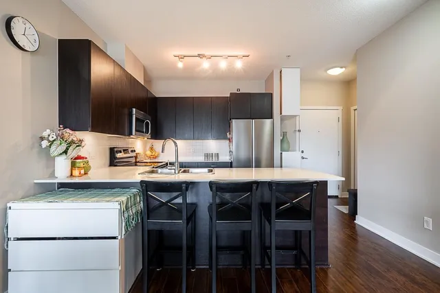 309 - 20460 DOUGLAS CRESCENT, Langley 5