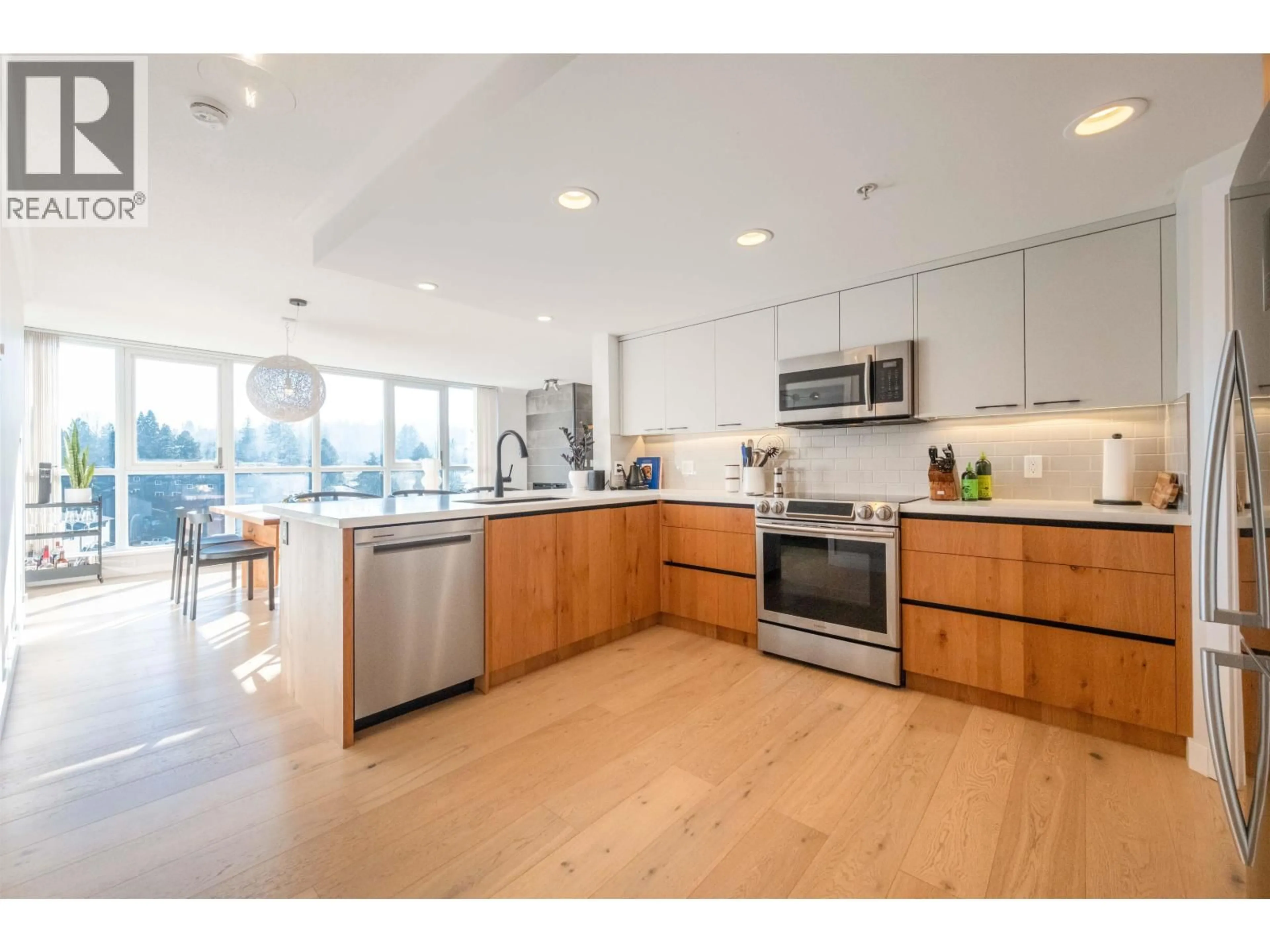 Open concept kitchen, unknown for 1104 - 235 GUILDFORD WAY, Port Moody British Columbia V3H5L8