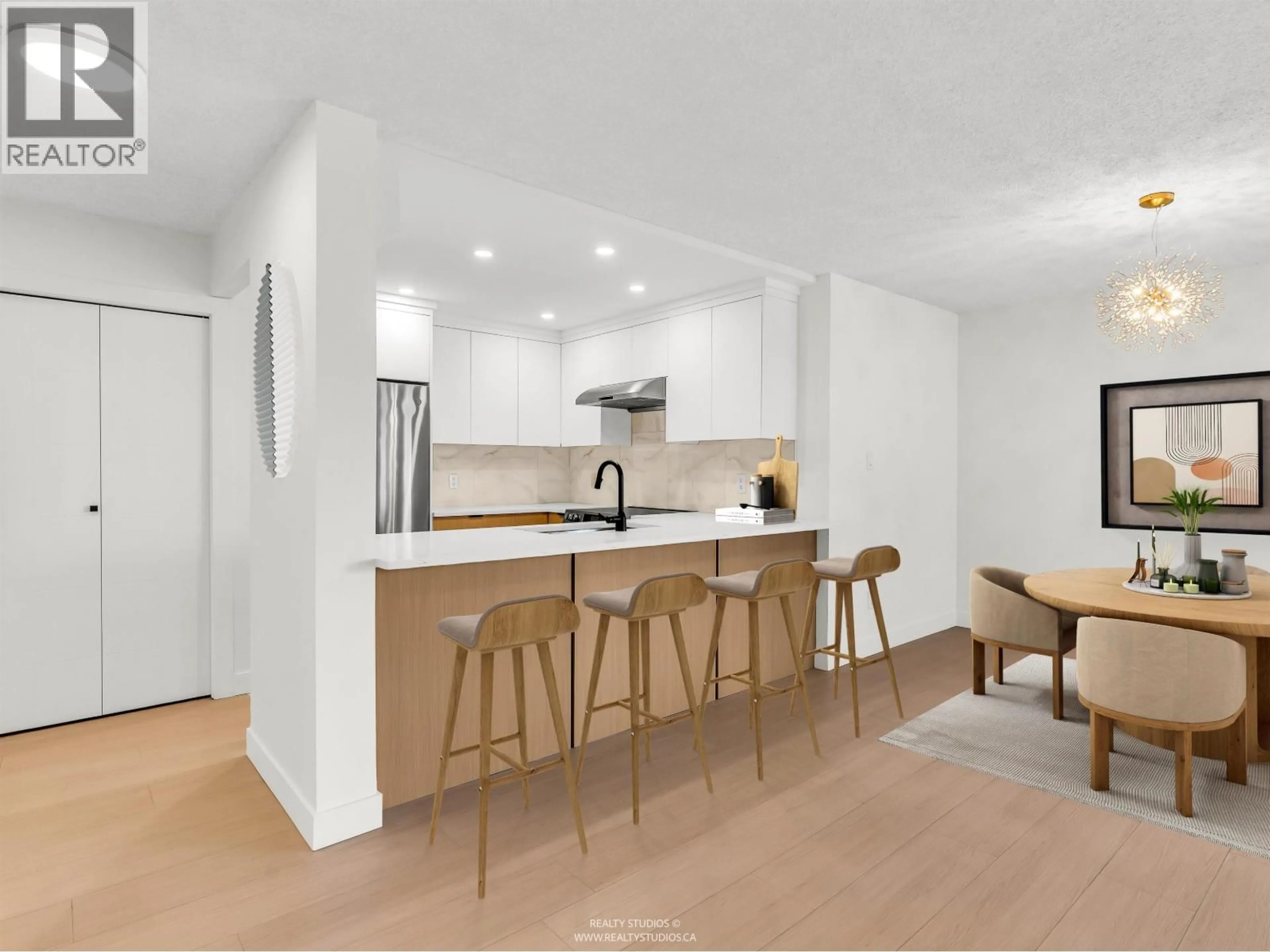 Open concept kitchen, unknown for 1003 - 1135 QUAYSIDE DRIVE, New Westminster British Columbia V3M6J4