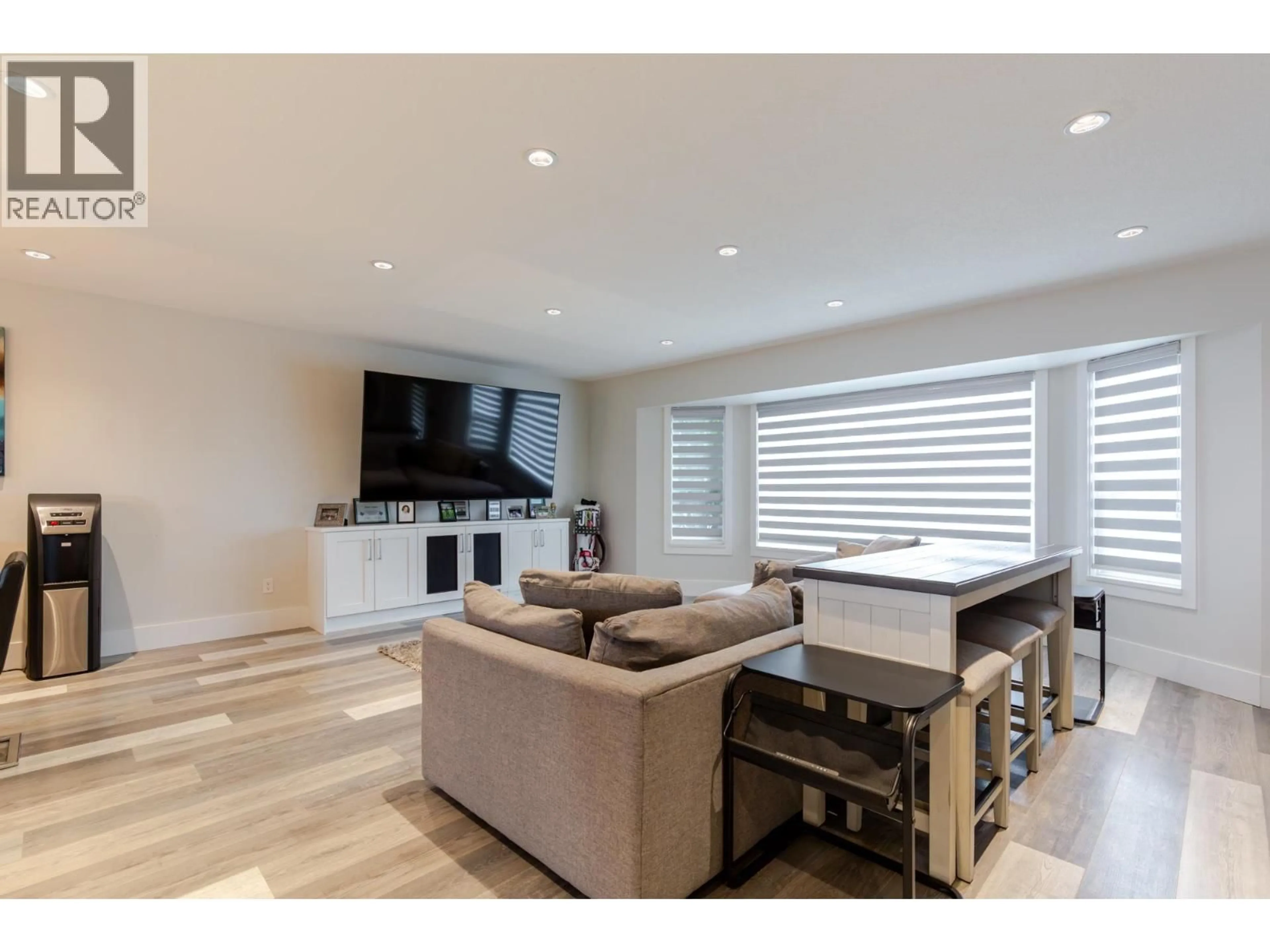 Home theater for 19546 115B AVENUE, Pitt Meadows British Columbia V3Y1P8