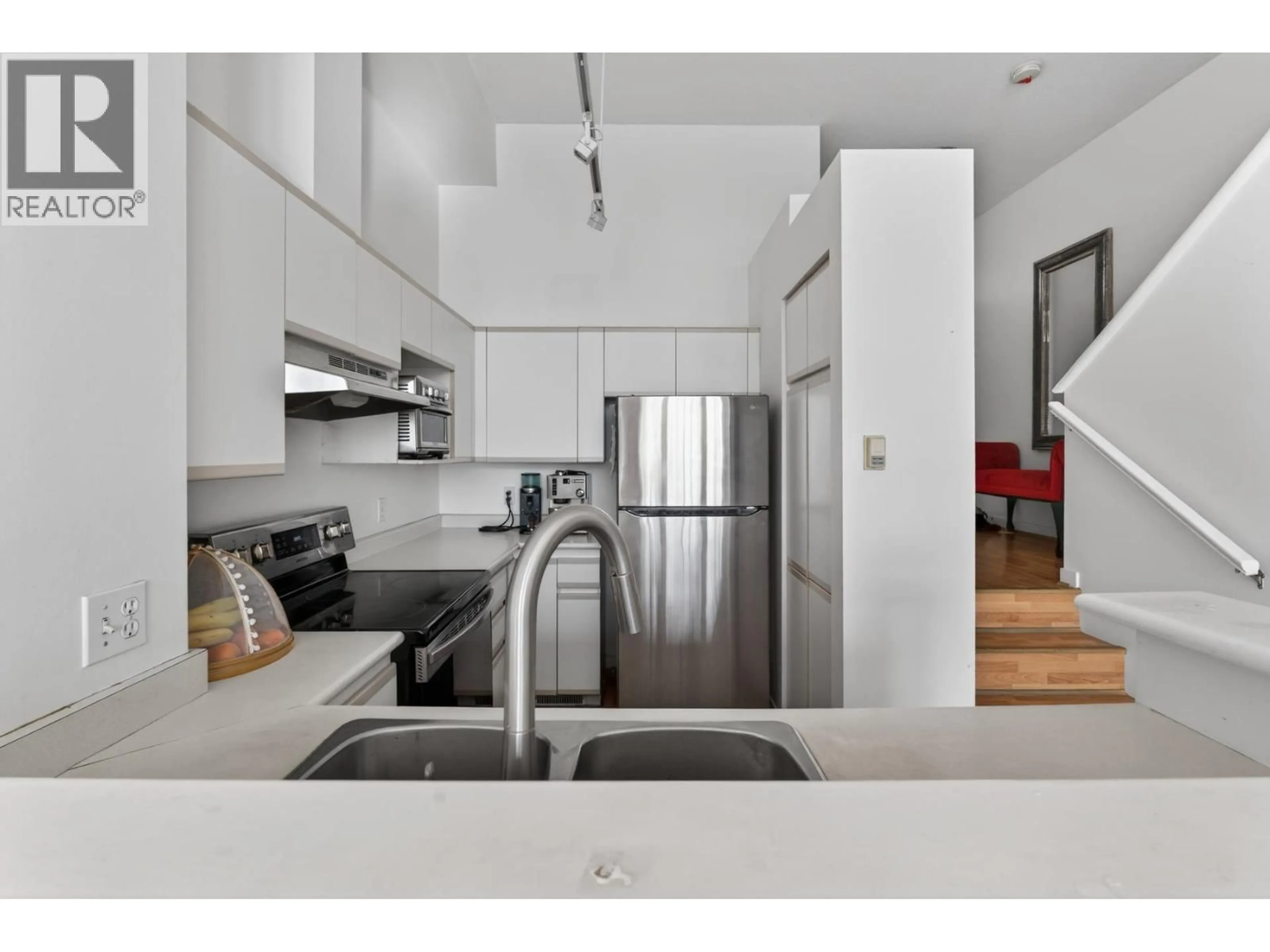 Unknown for 3 - 3580 RAINIER PLACE, Vancouver British Columbia V5S4T3